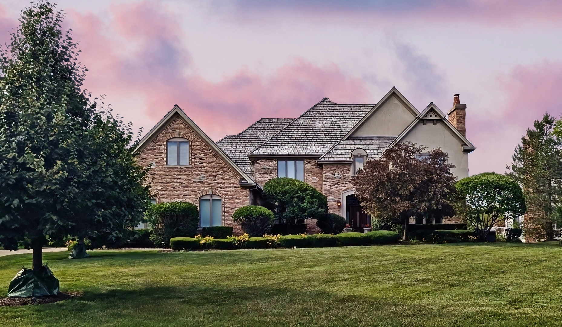 14590 S Somerset Circle, Green Oaks, IL 60048
