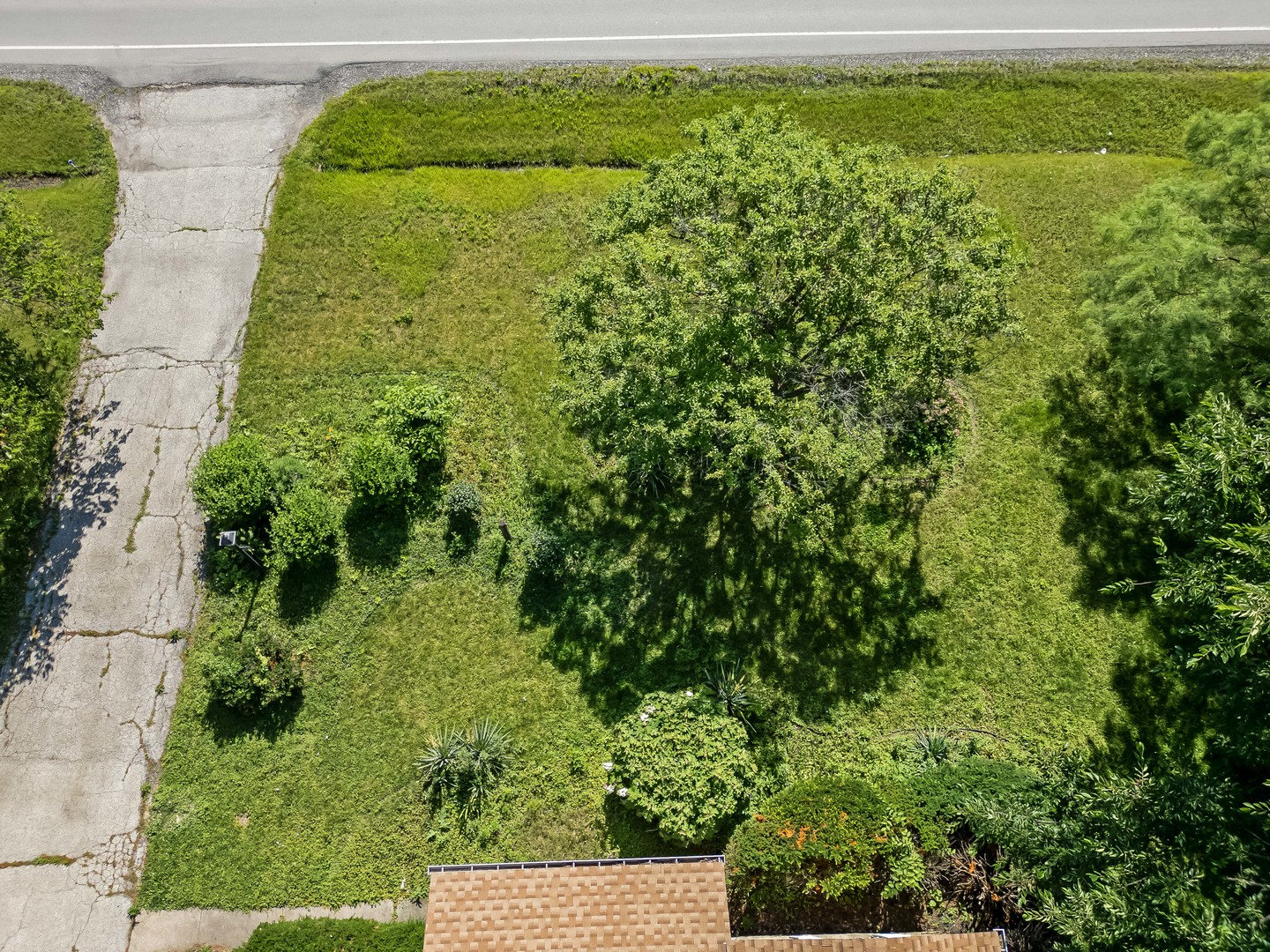 5736 Willow Springs Road, La Grange Highlands, IL 60525