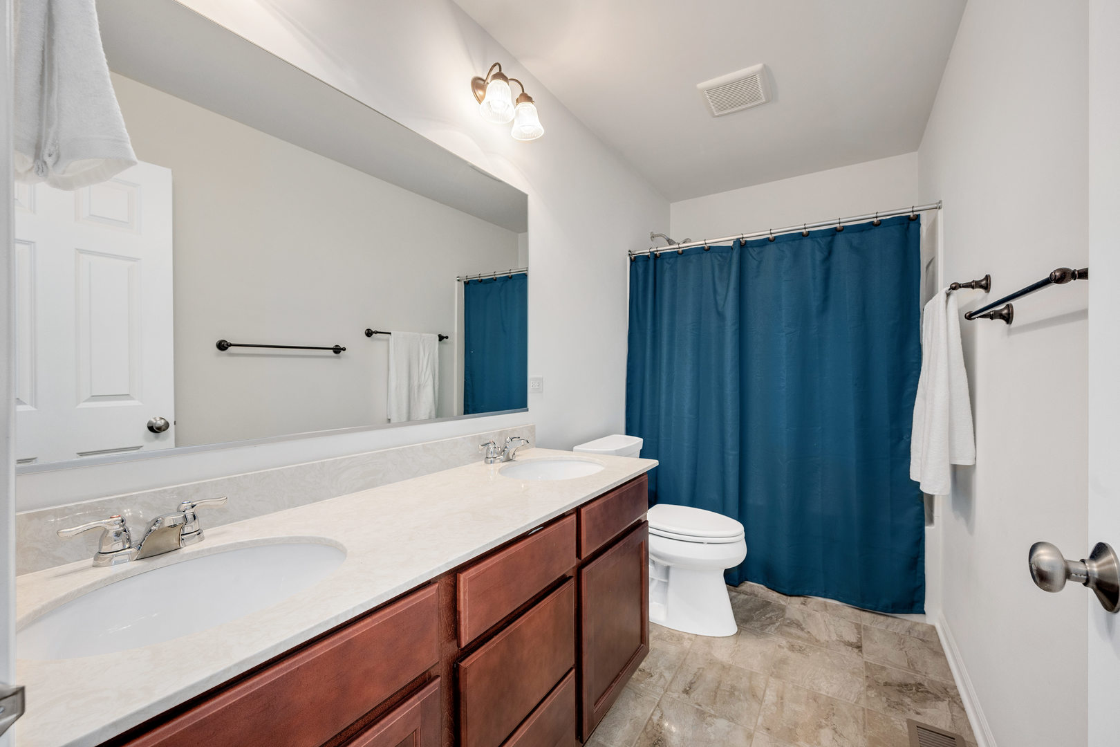1127 Woodiris Drive, Joliet, IL 60431