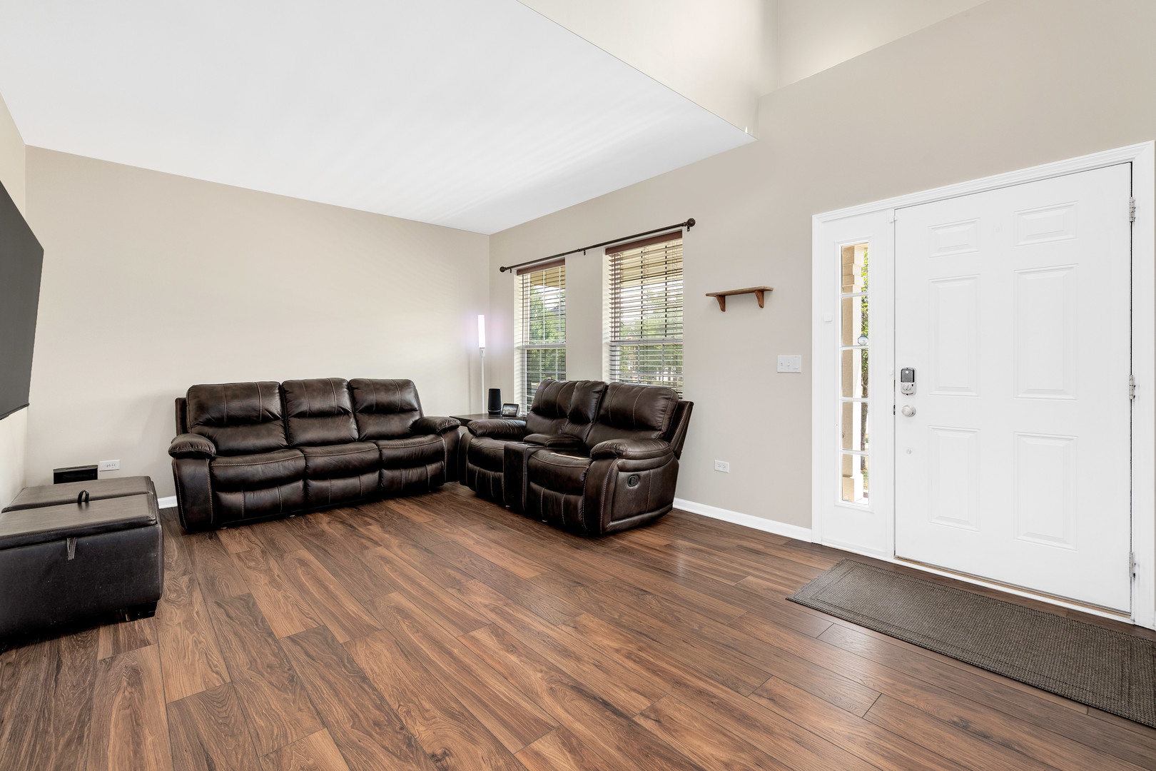 1127 Woodiris Drive, Joliet, IL 60431