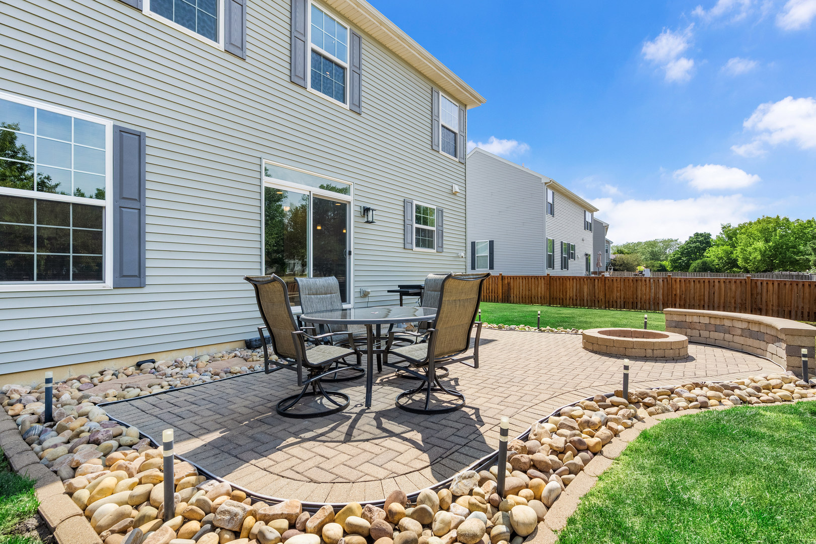 1127 Woodiris Drive, Joliet, IL 60431