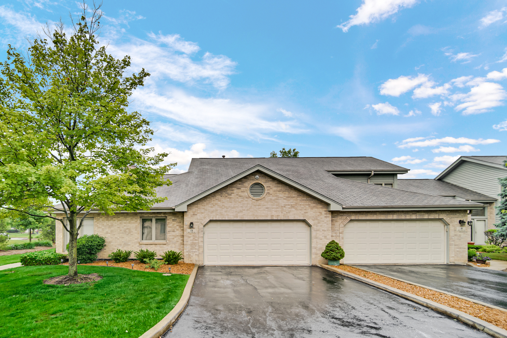19 W Bay Road, Palos Heights, IL 60463