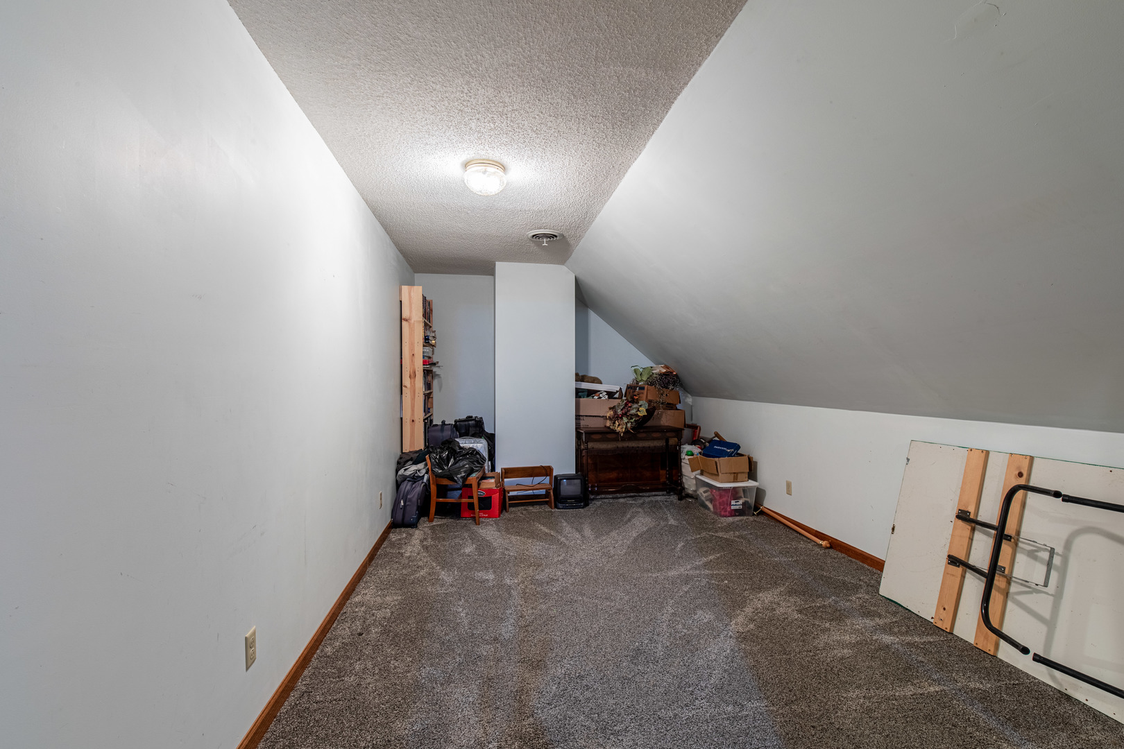14389 Lovers Lane Road, Princeton, IL 61356