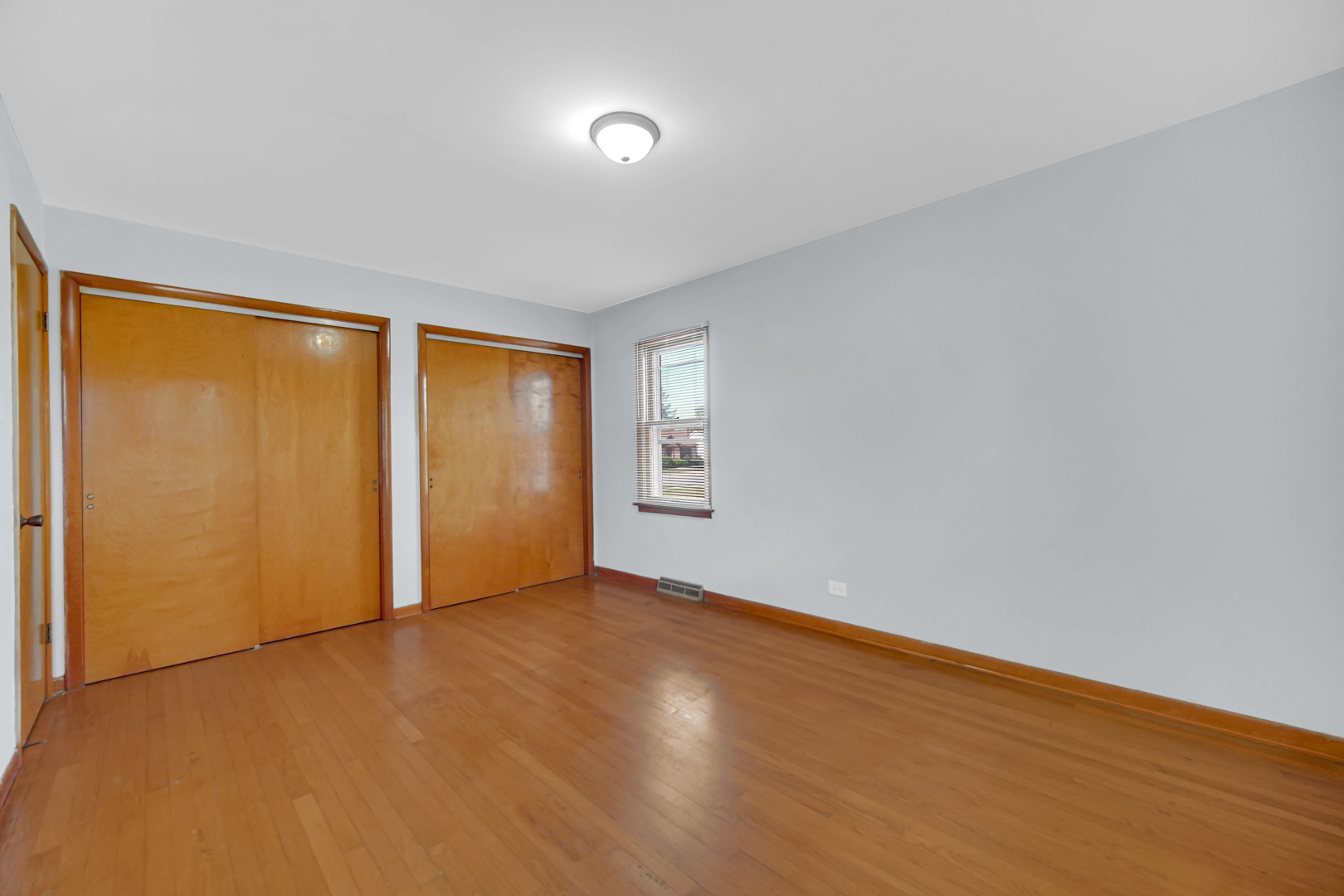 2621 Ridge Road, Lansing, IL 60438