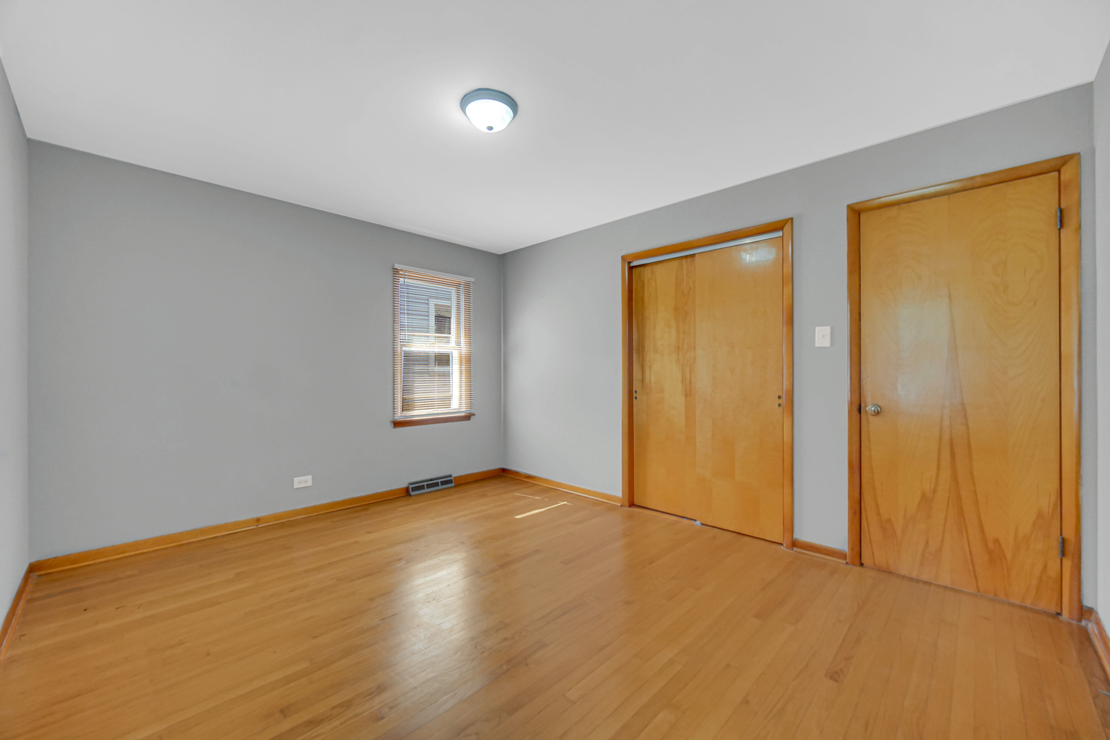 2621 Ridge Road, Lansing, IL 60438