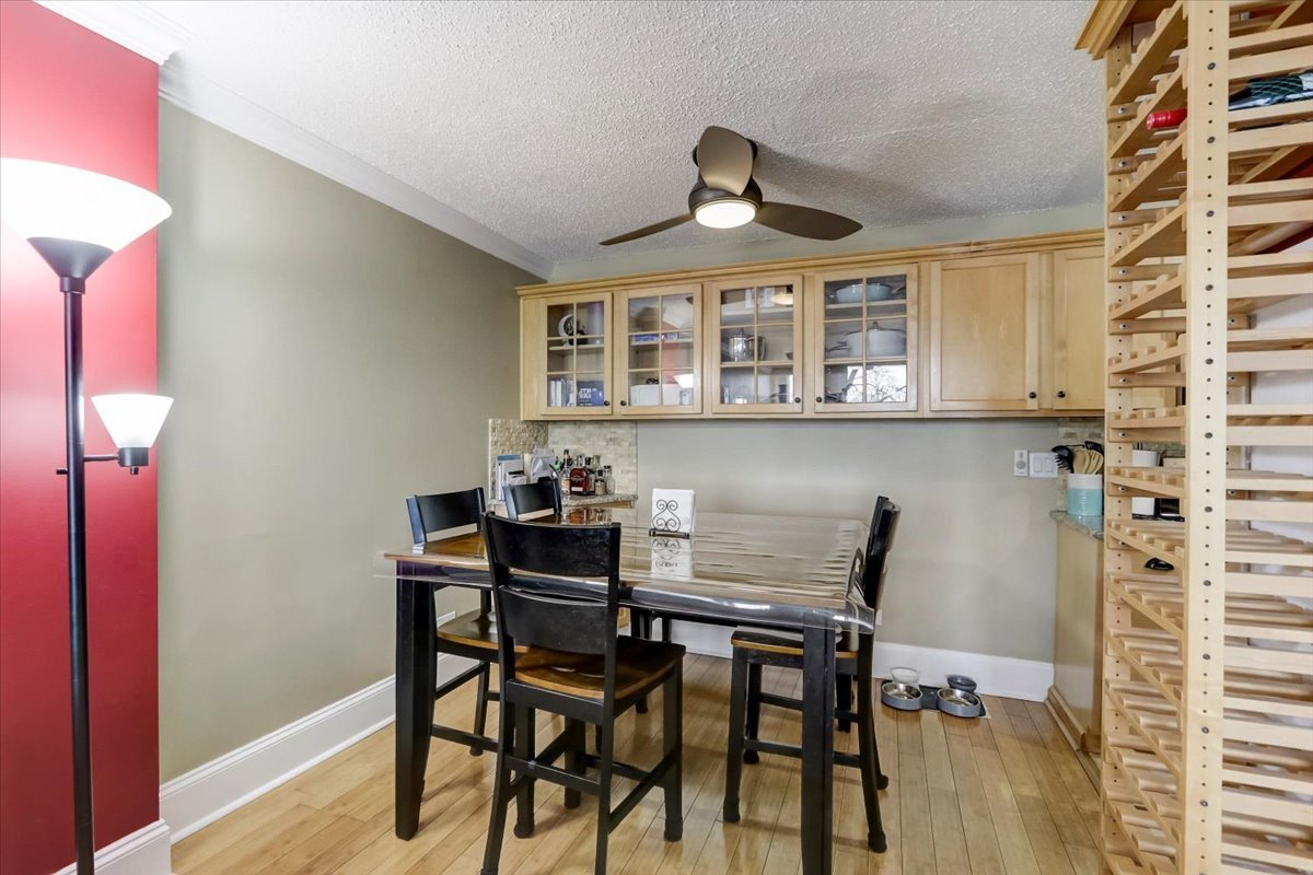 1043 S YORK Road #207, Bensenville, IL 60106