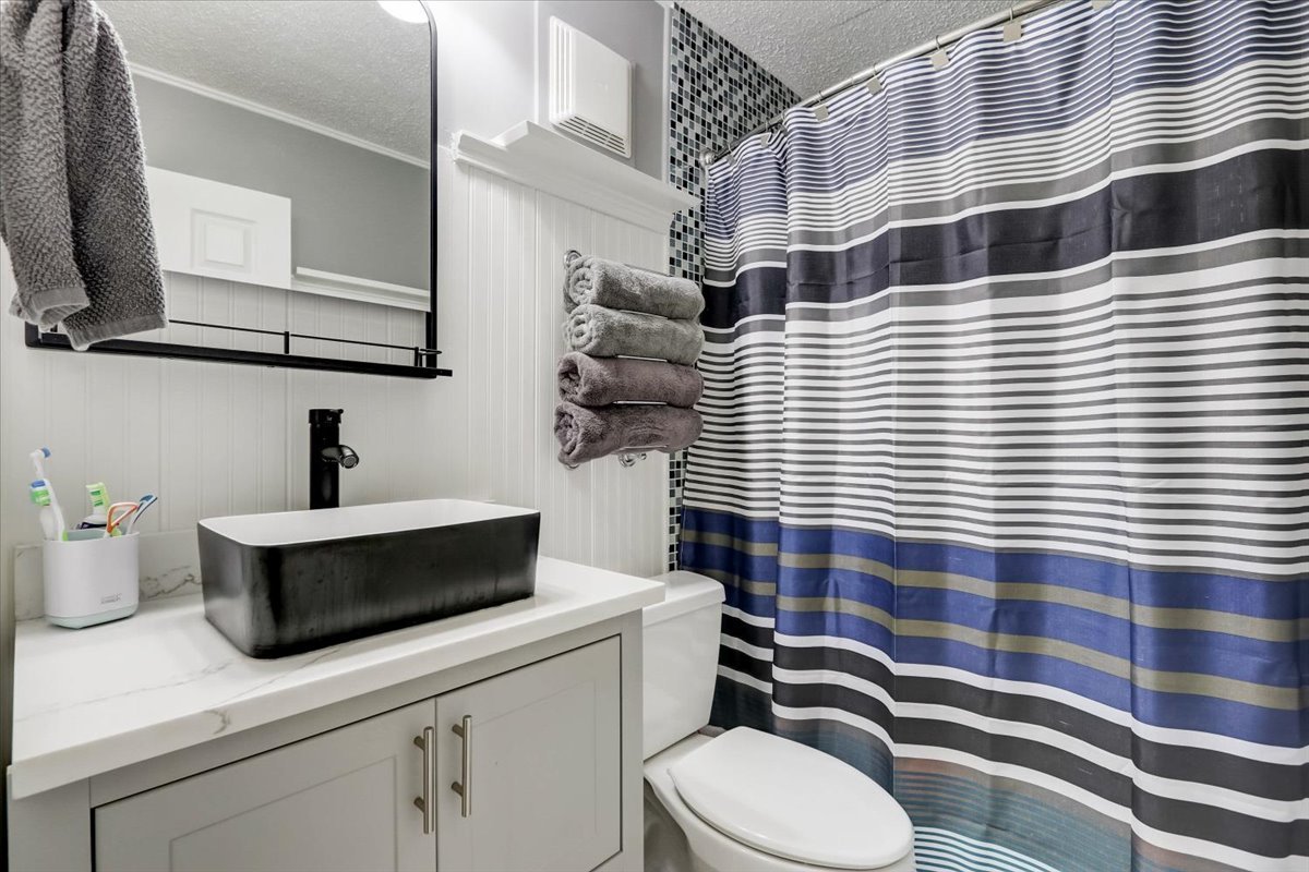 1043 S YORK Road #207, Bensenville, IL 60106