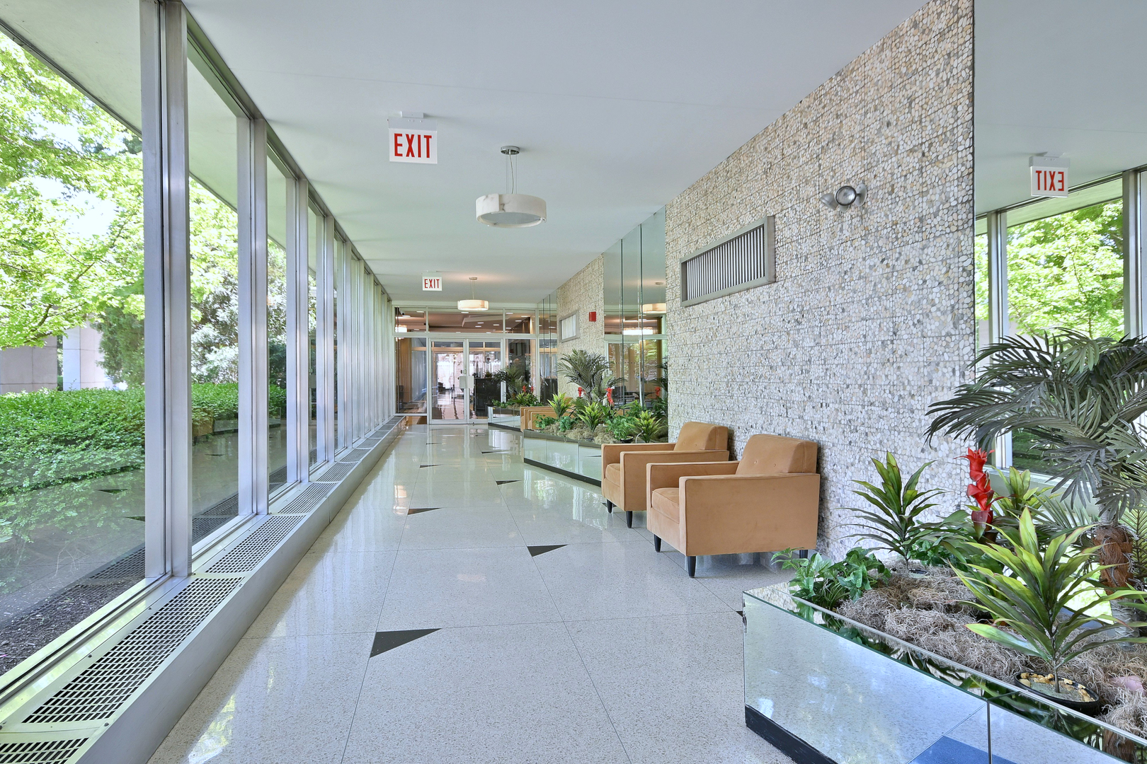 3950 N Lake Shore Drive #810B, Chicago, IL 60613