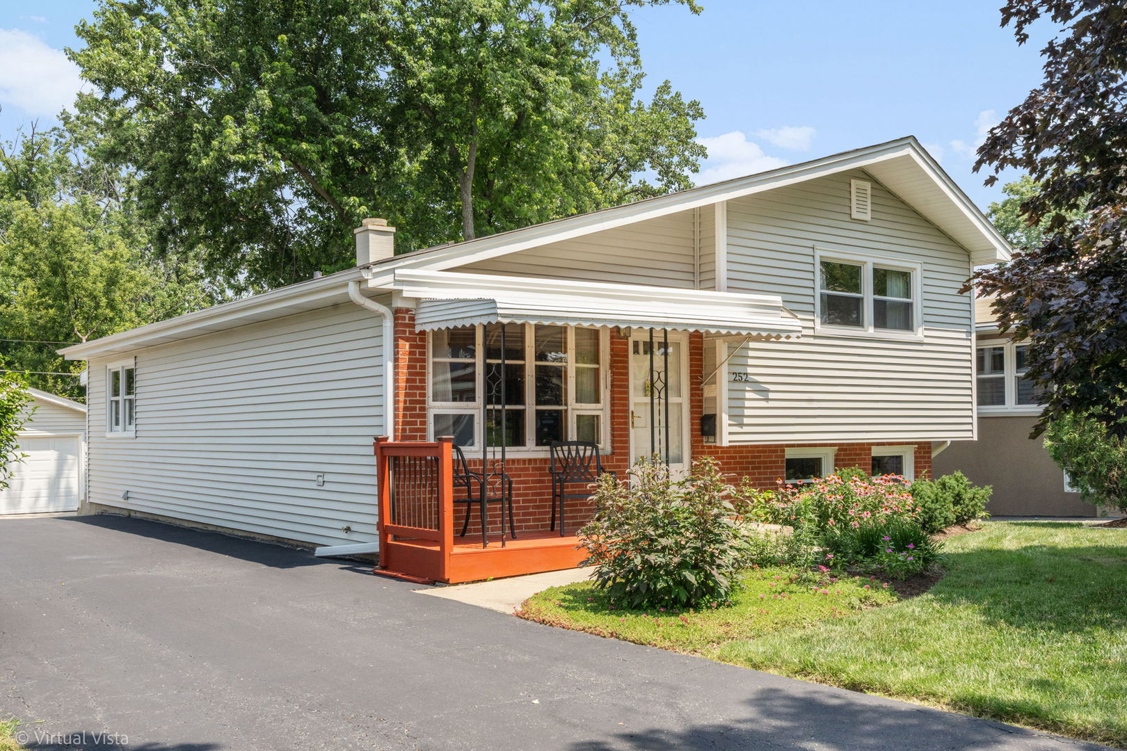 252 W Ethel Avenue, Lombard, IL 60148