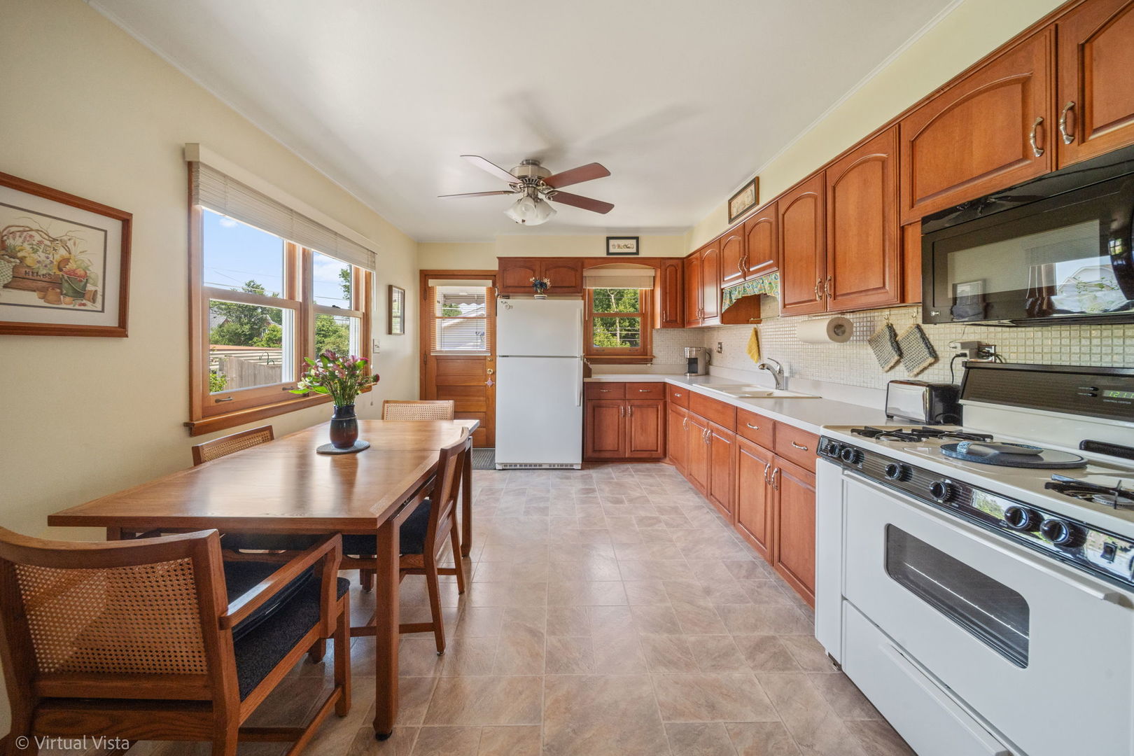 252 W Ethel Avenue, Lombard, IL 60148