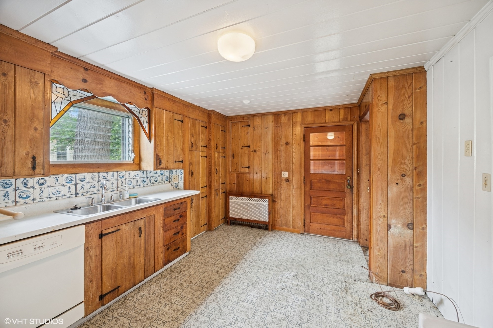 121 N Kensington Avenue, La Grange, IL 60525