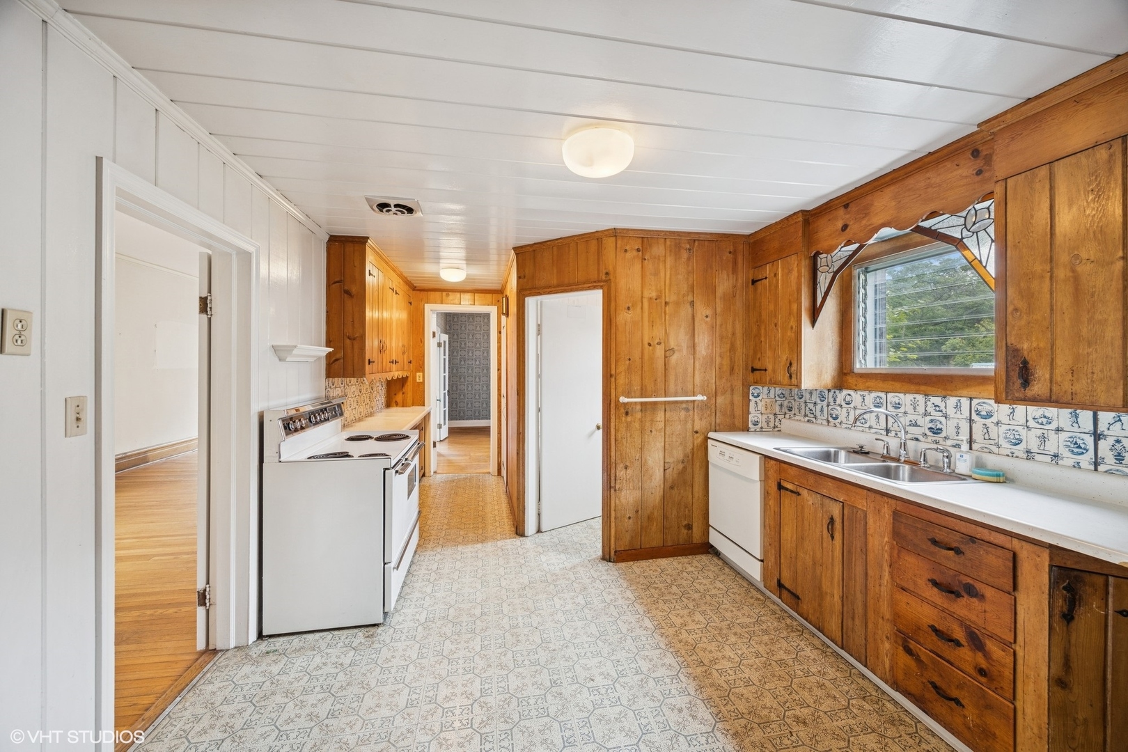 121 N Kensington Avenue, La Grange, IL 60525