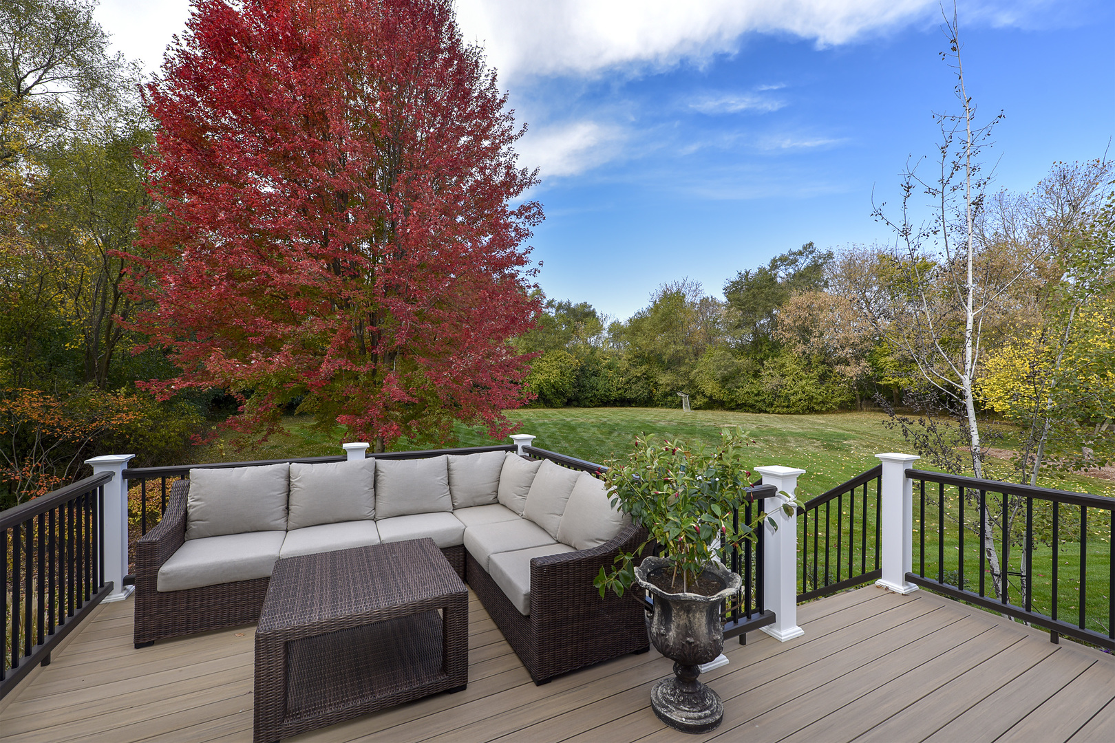 26285 W Roberts Lane, Barrington, IL 60010