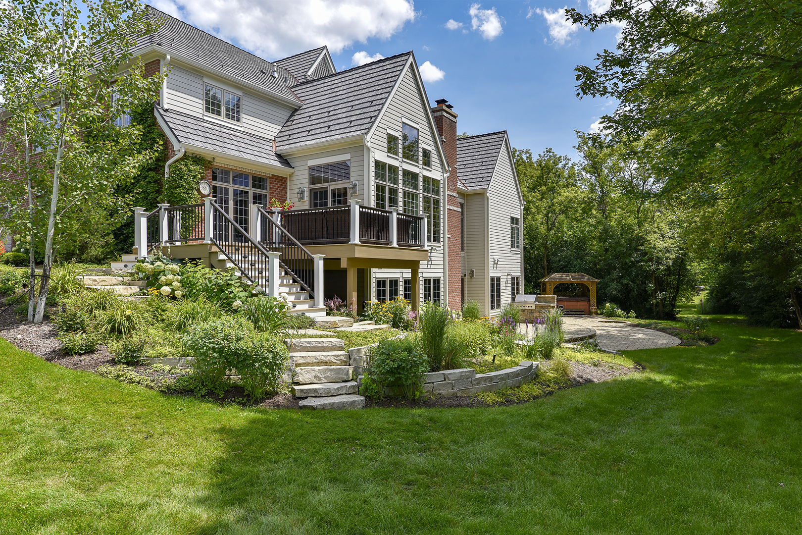 26285 W Roberts Lane, Barrington, IL 60010