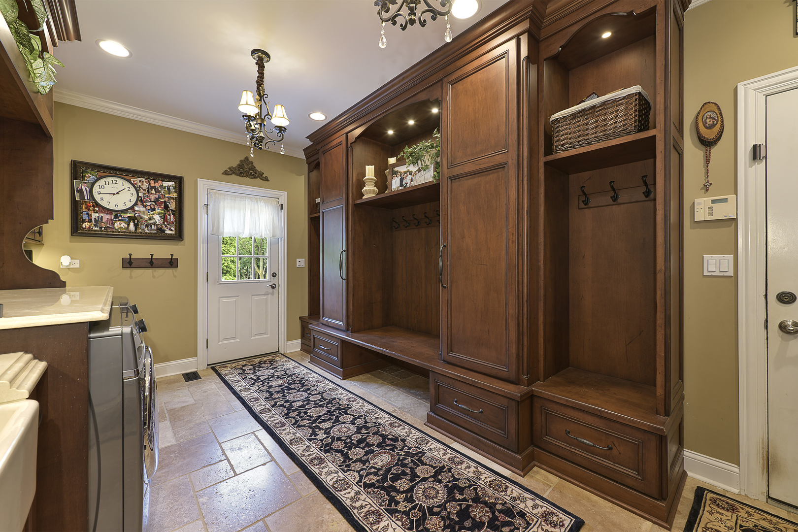 26285 W Roberts Lane, Barrington, IL 60010