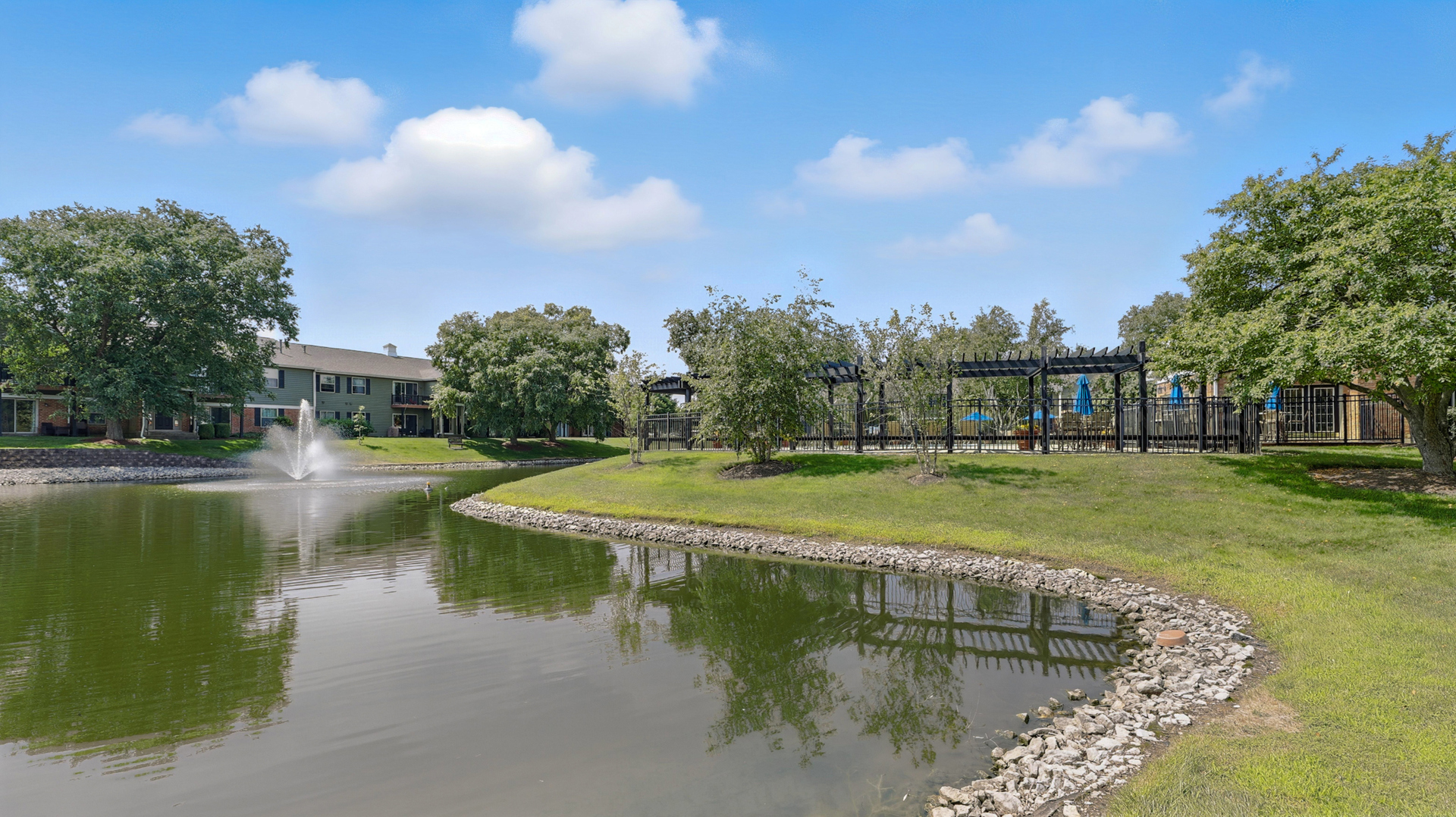1561 Raymond Drive #104, Naperville, IL 60563