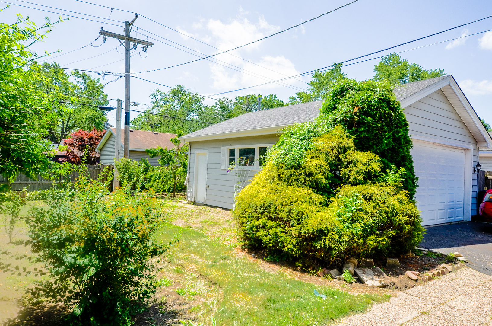 221 W Courtland Street, Mundelein, IL 60060