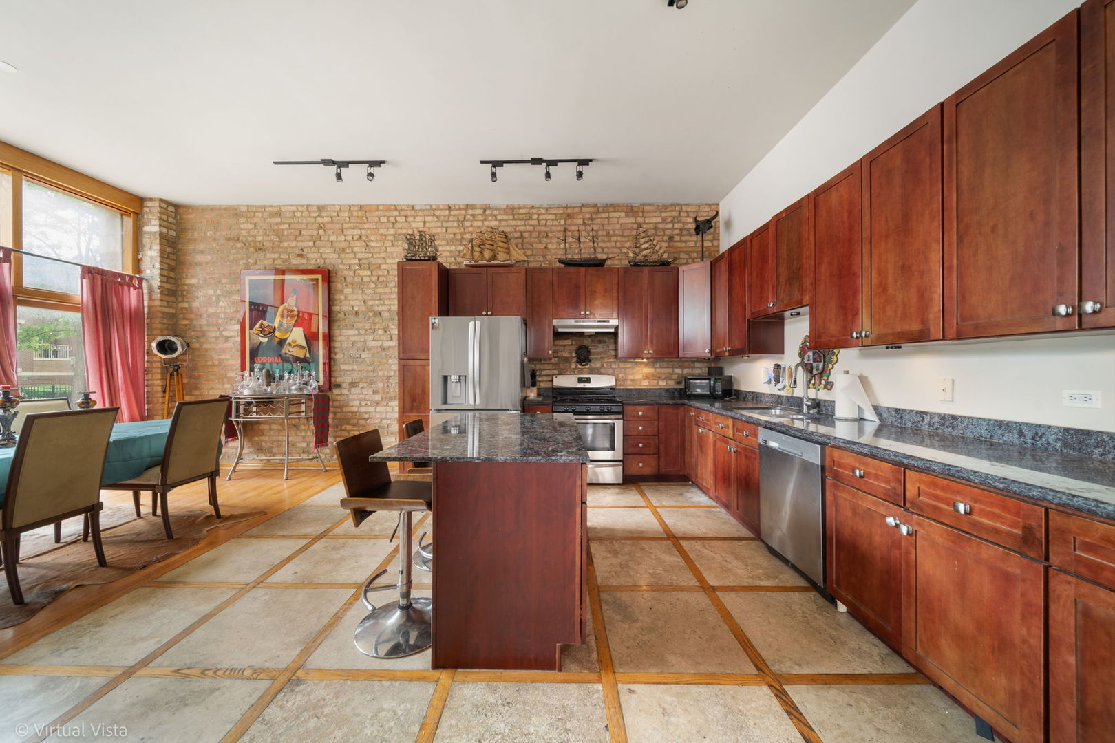 765 E 41st Street #1A, Chicago, IL 60653