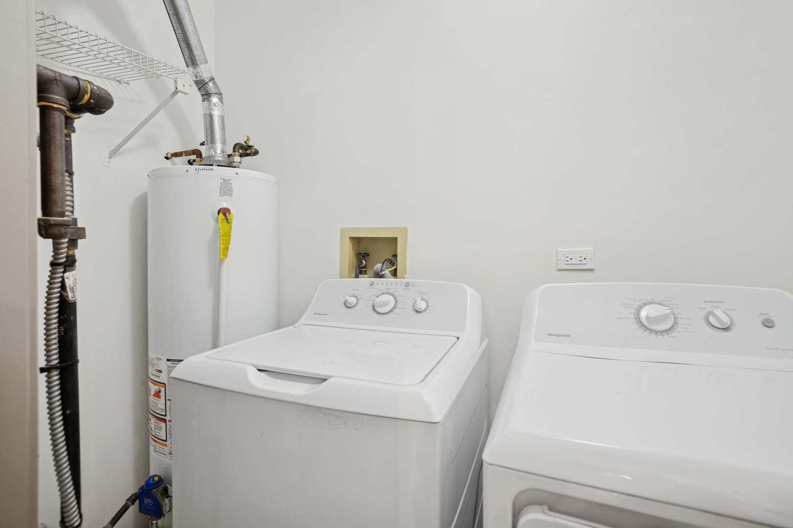 1975 Windsong Drive, Schaumburg, IL 60194