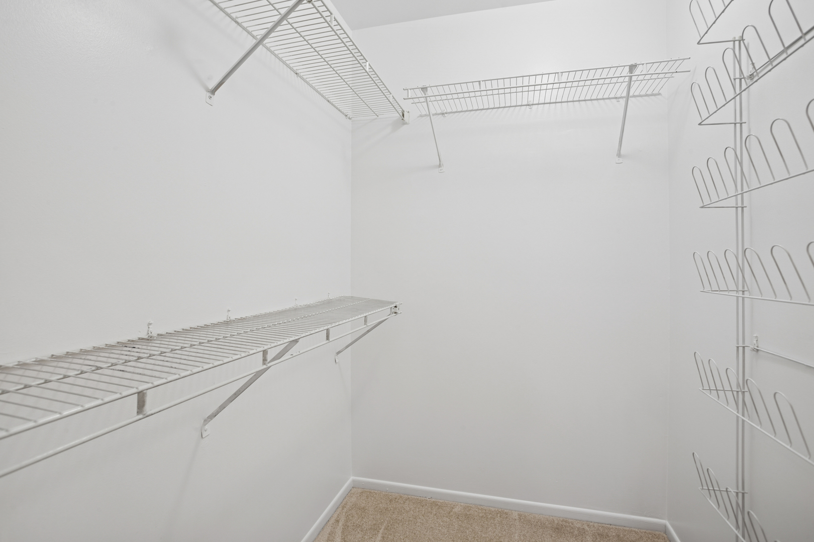 1975 Windsong Drive, Schaumburg, IL 60194