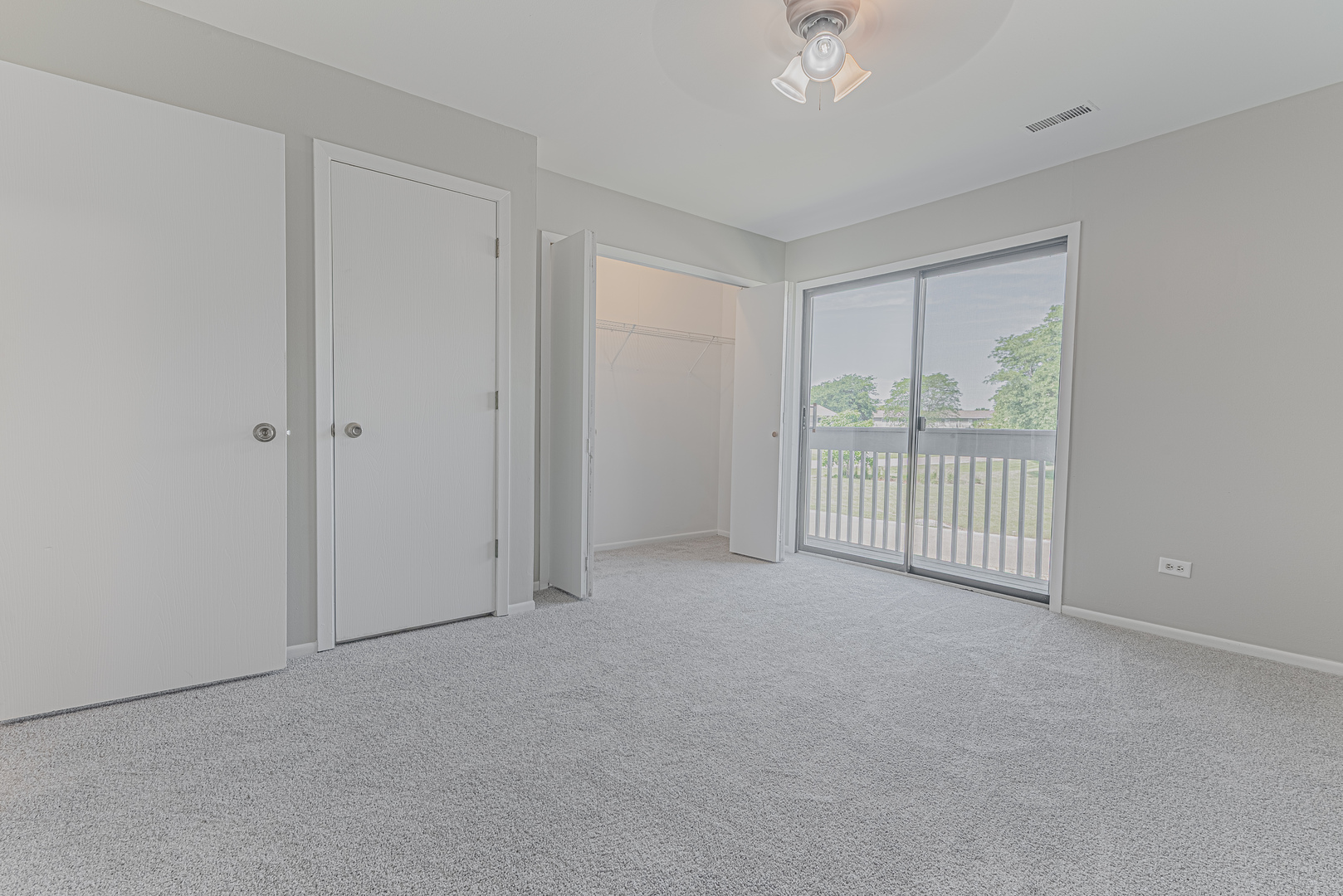 17357 W Maple Lane, Gurnee, IL 60031