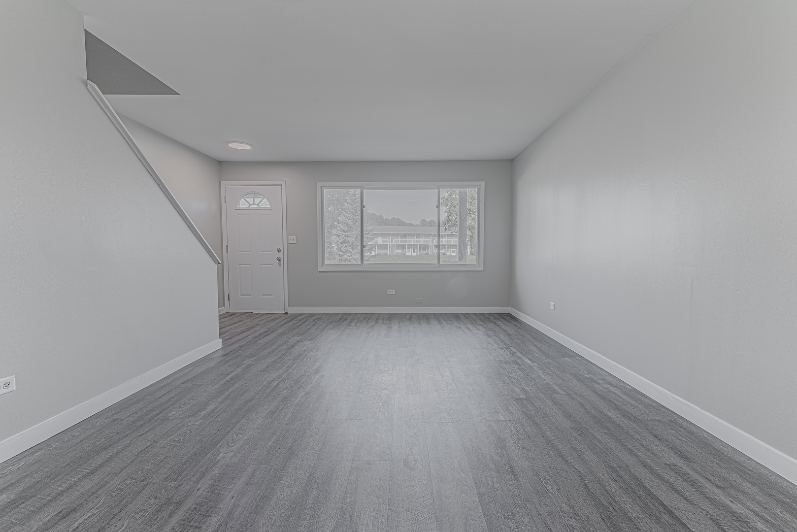 17357 W Maple Lane, Gurnee, IL 60031