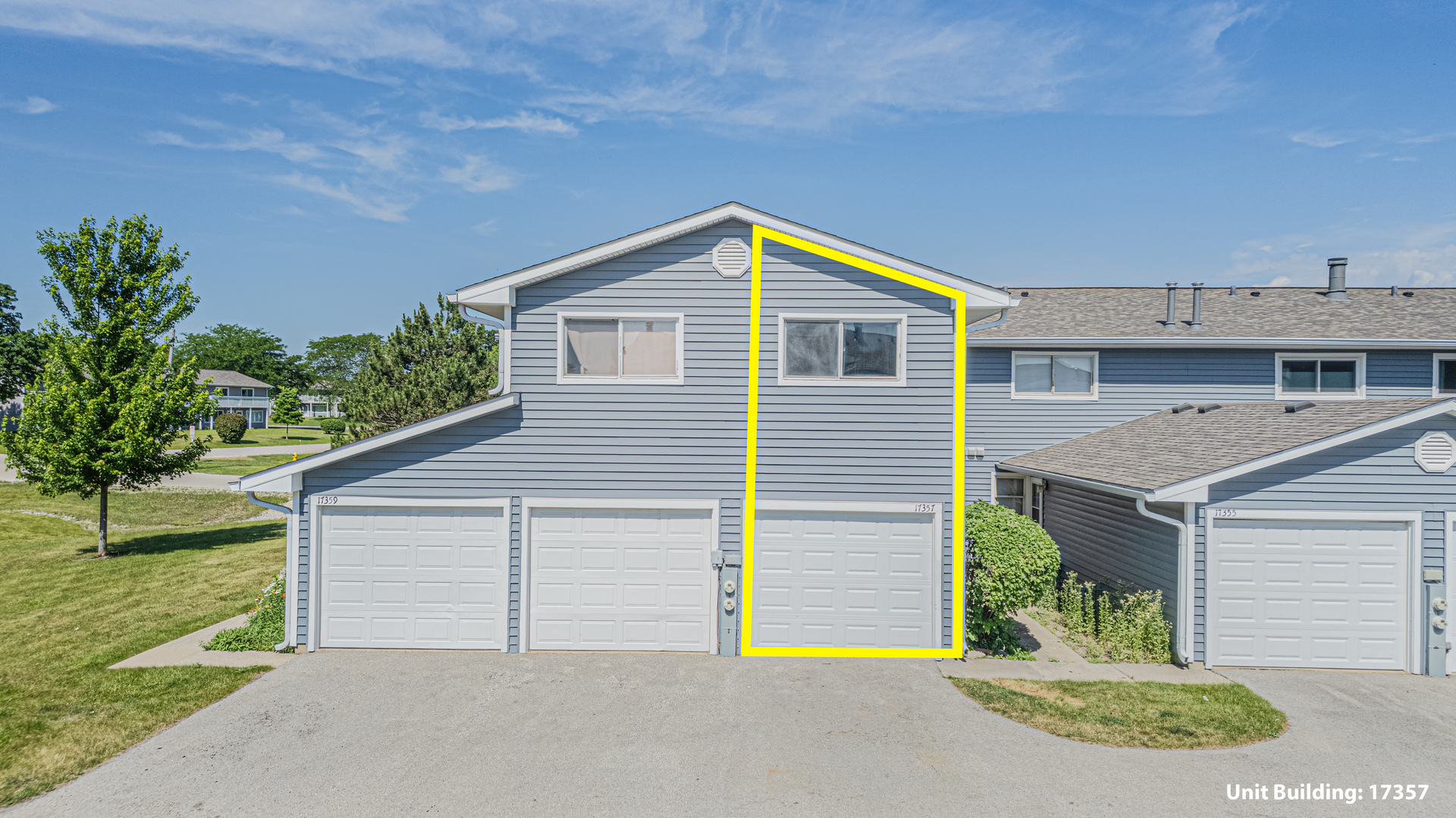17357 W Maple Lane, Gurnee, IL 60031