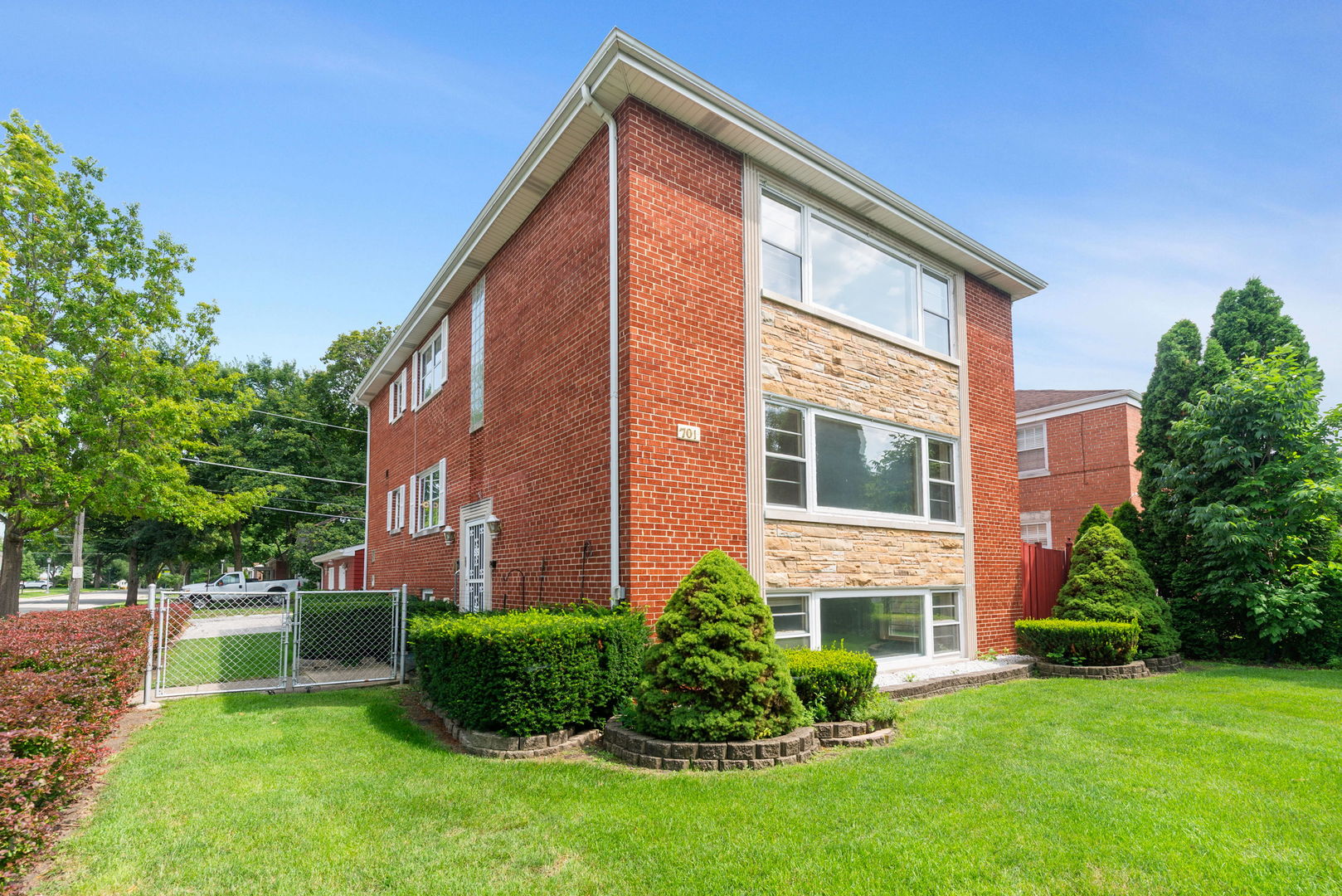 701 S La Grange Road, La Grange, IL 60525