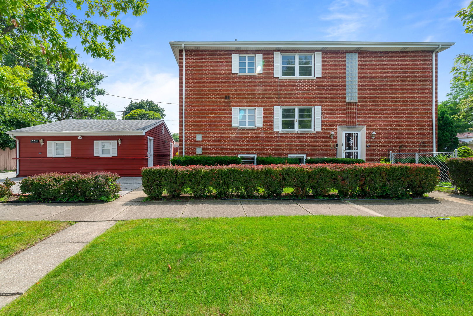 701 S La Grange Road, La Grange, IL 60525