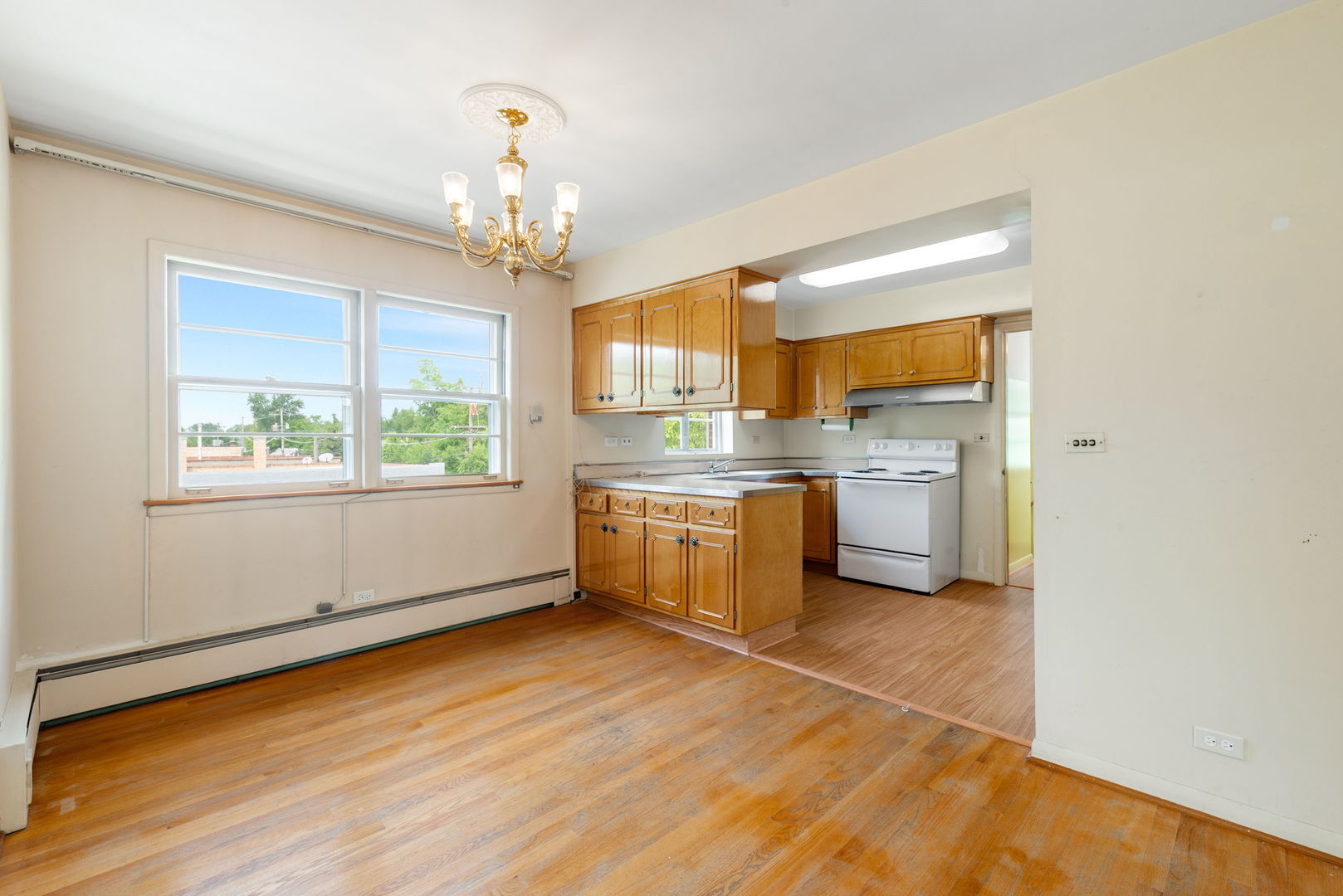 701 S La Grange Road, La Grange, IL 60525