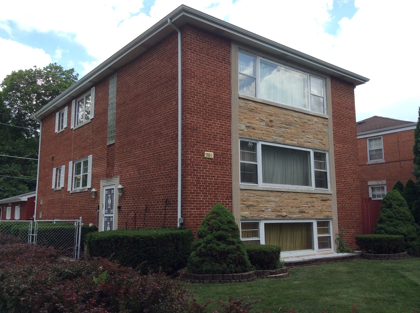 701 S La Grange Road, La Grange, IL 60525
