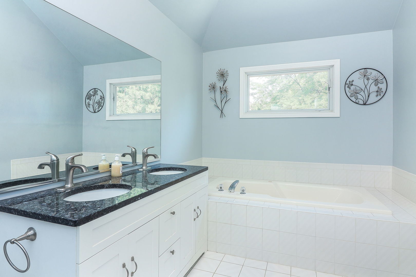 1407 Keats Avenue, Naperville, IL 60564