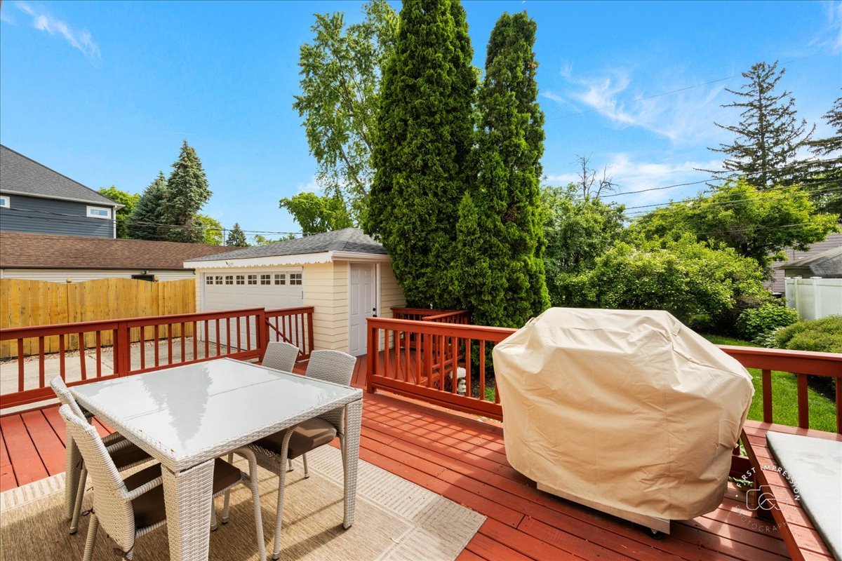 1216 N Main Street, Naperville, IL 60563