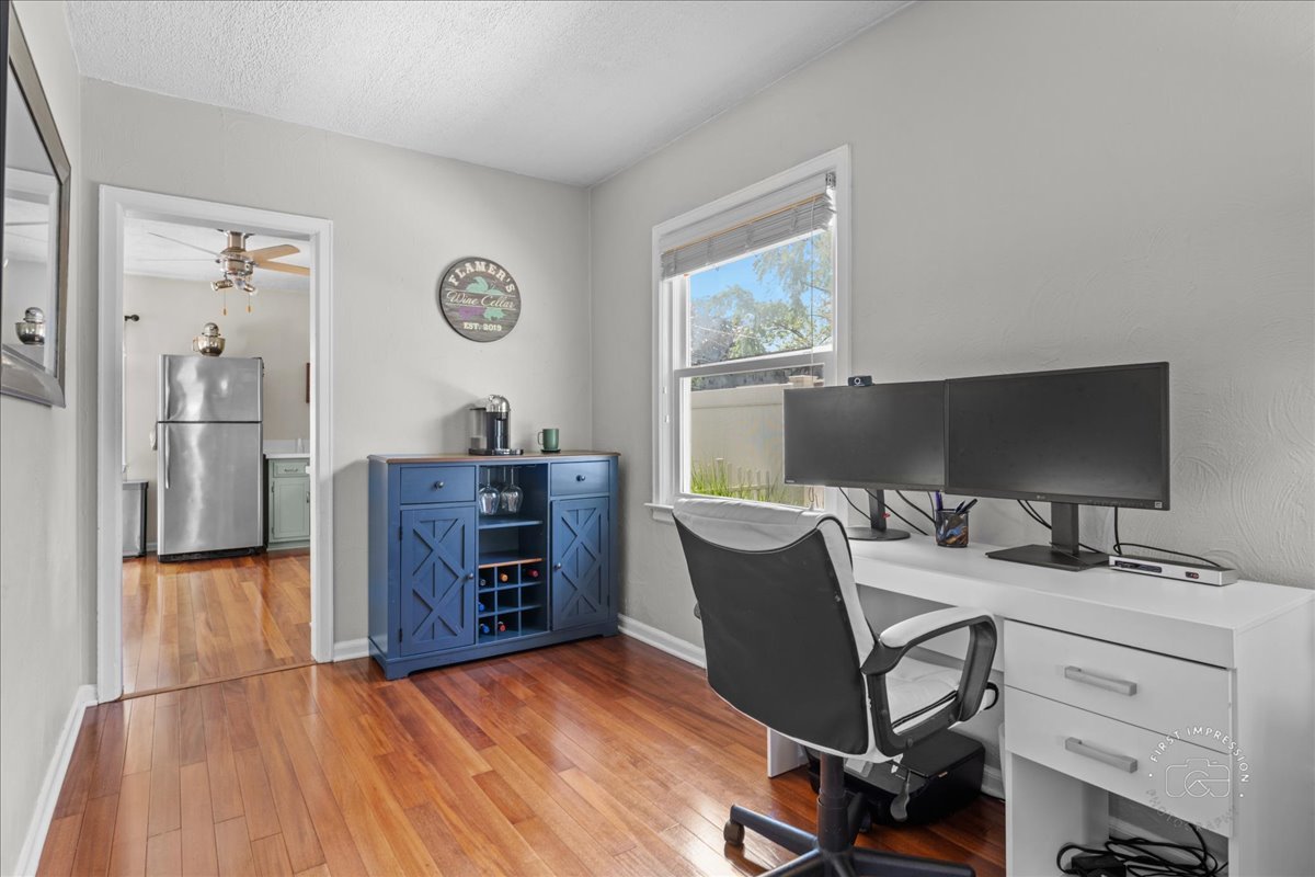 1216 N Main Street, Naperville, IL 60563