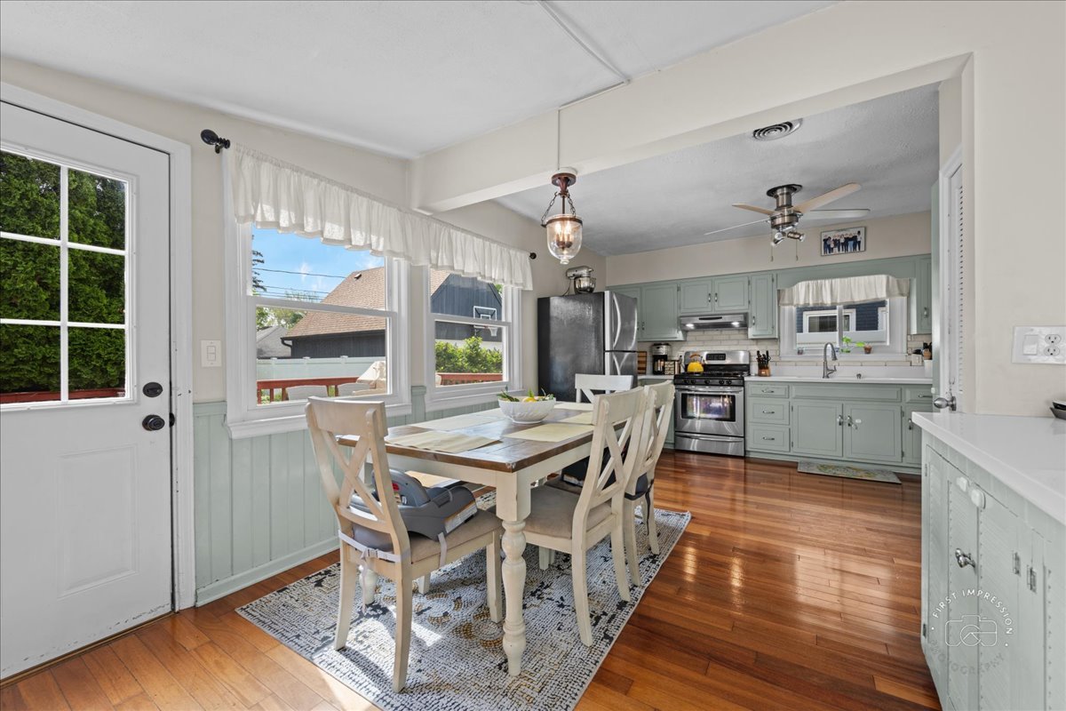 1216 N Main Street, Naperville, IL 60563