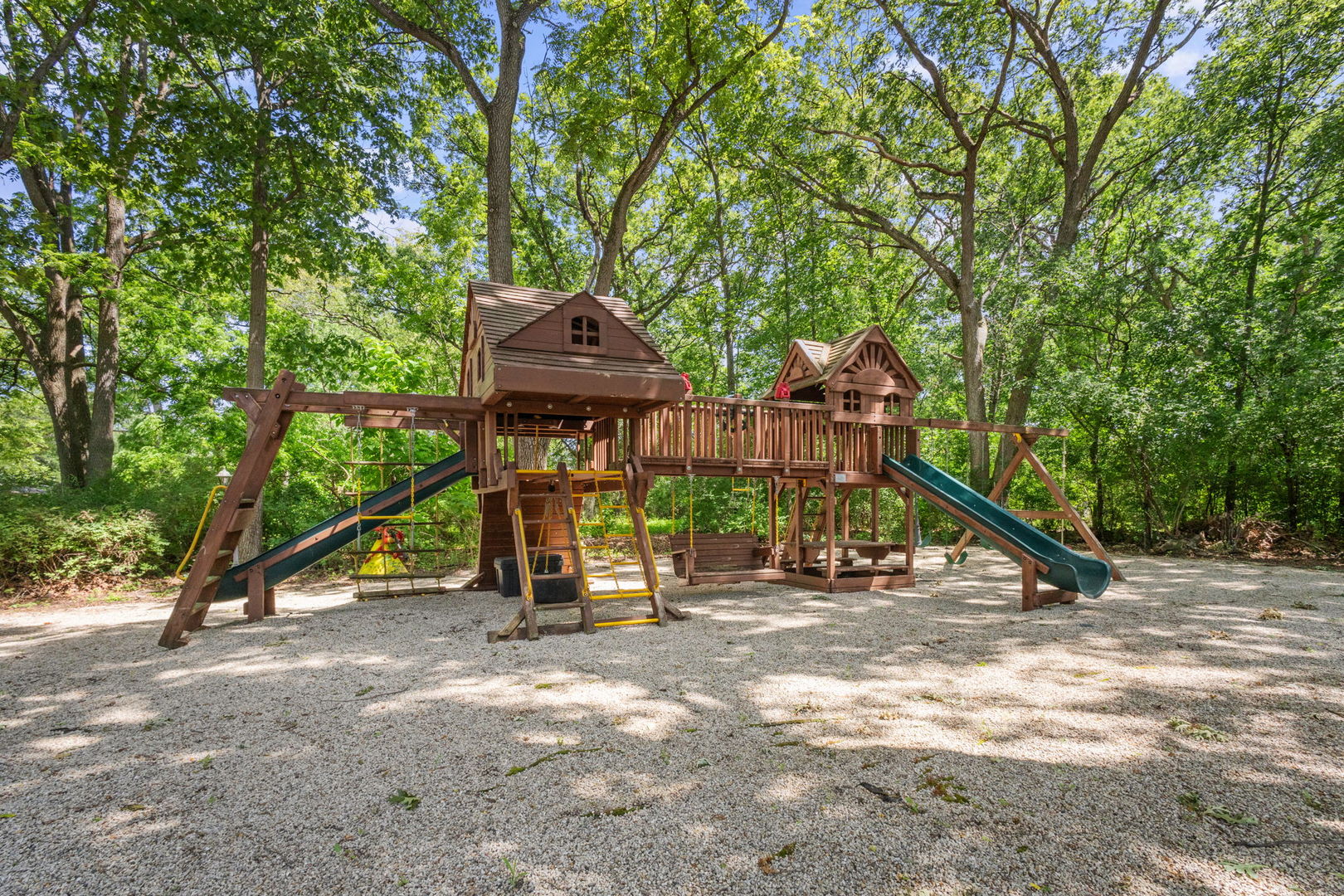 431 Maplewood Drive, Barrington, IL 60010