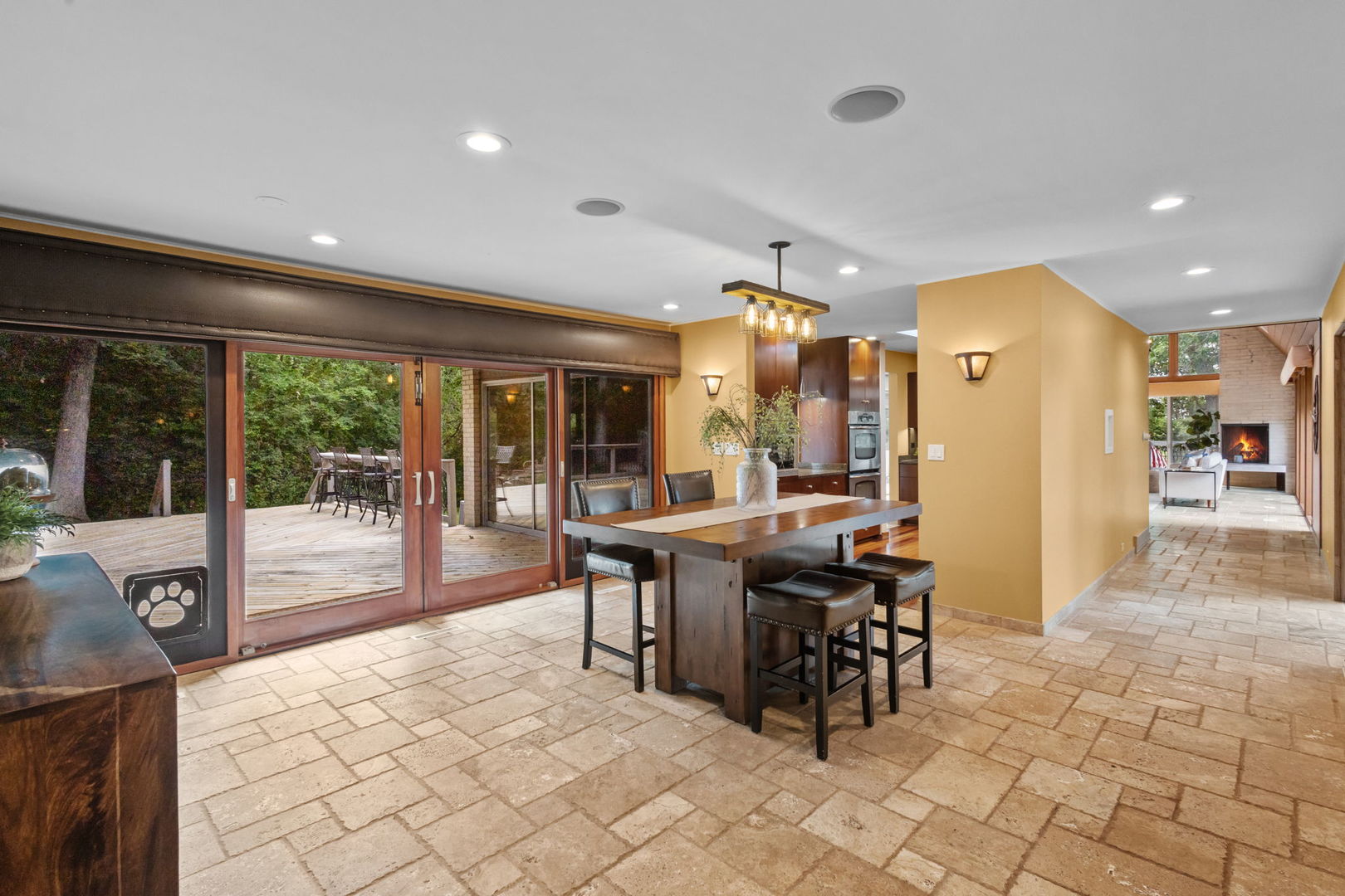 431 Maplewood Drive, Barrington, IL 60010