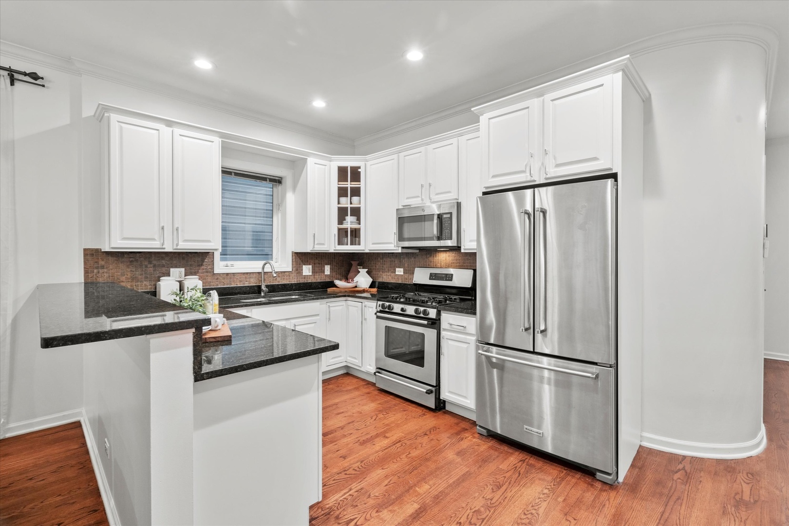 3746 N Clifton Avenue #1, Chicago, IL 60613