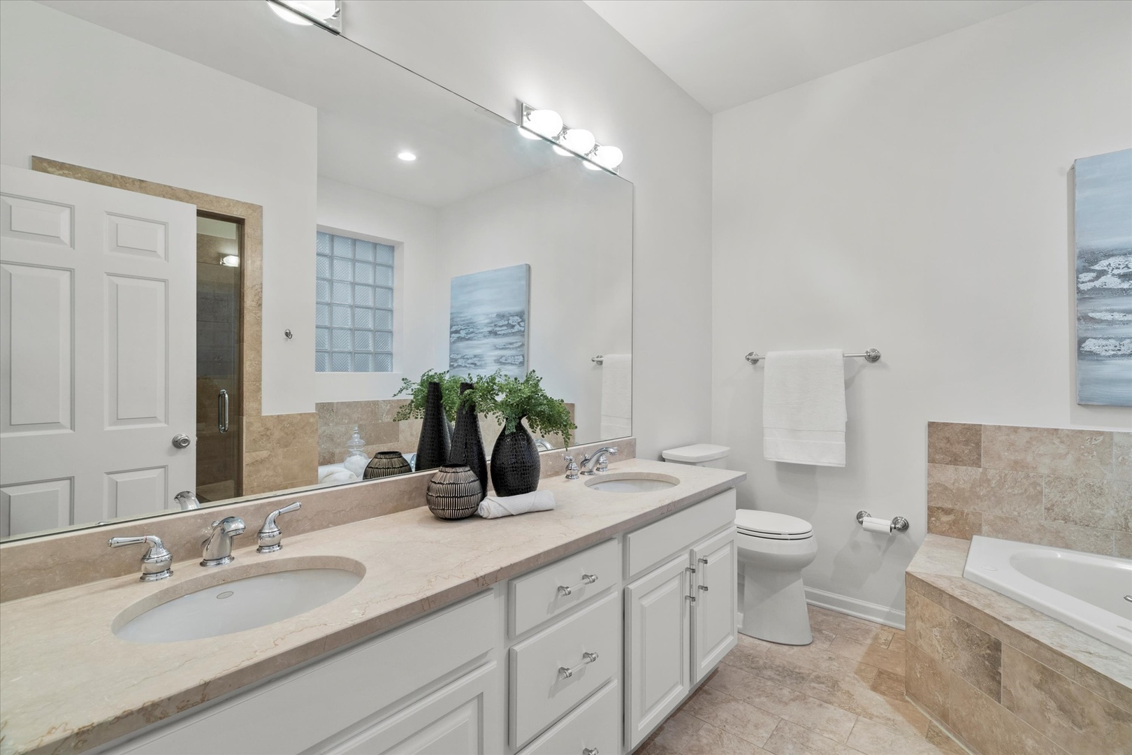 3746 N Clifton Avenue #1, Chicago, IL 60613