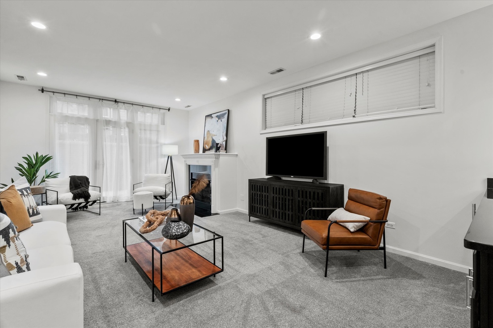 3746 N Clifton Avenue #1, Chicago, IL 60613
