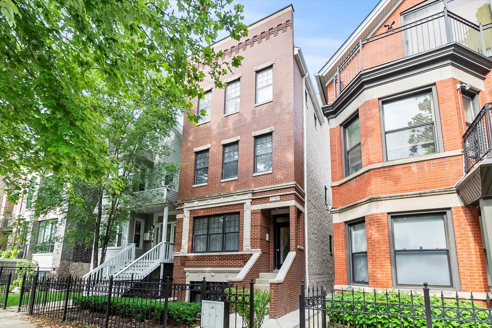 3746 N Clifton Avenue #1, Chicago, IL 60613