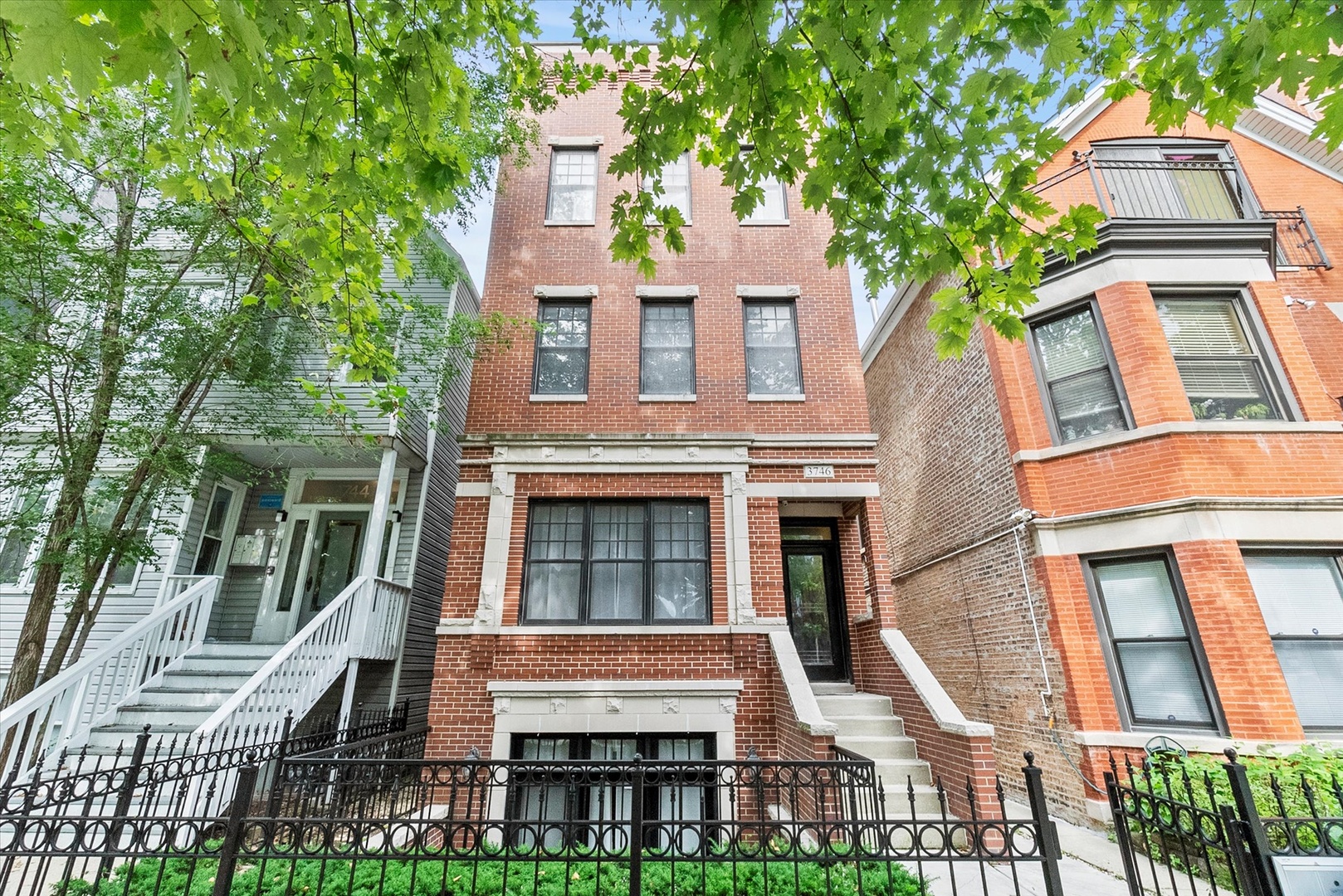 3746 N Clifton Avenue #1, Chicago, IL 60613