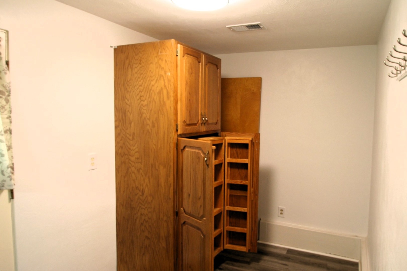 29724 Allentown Road, Mackinaw, IL 61755