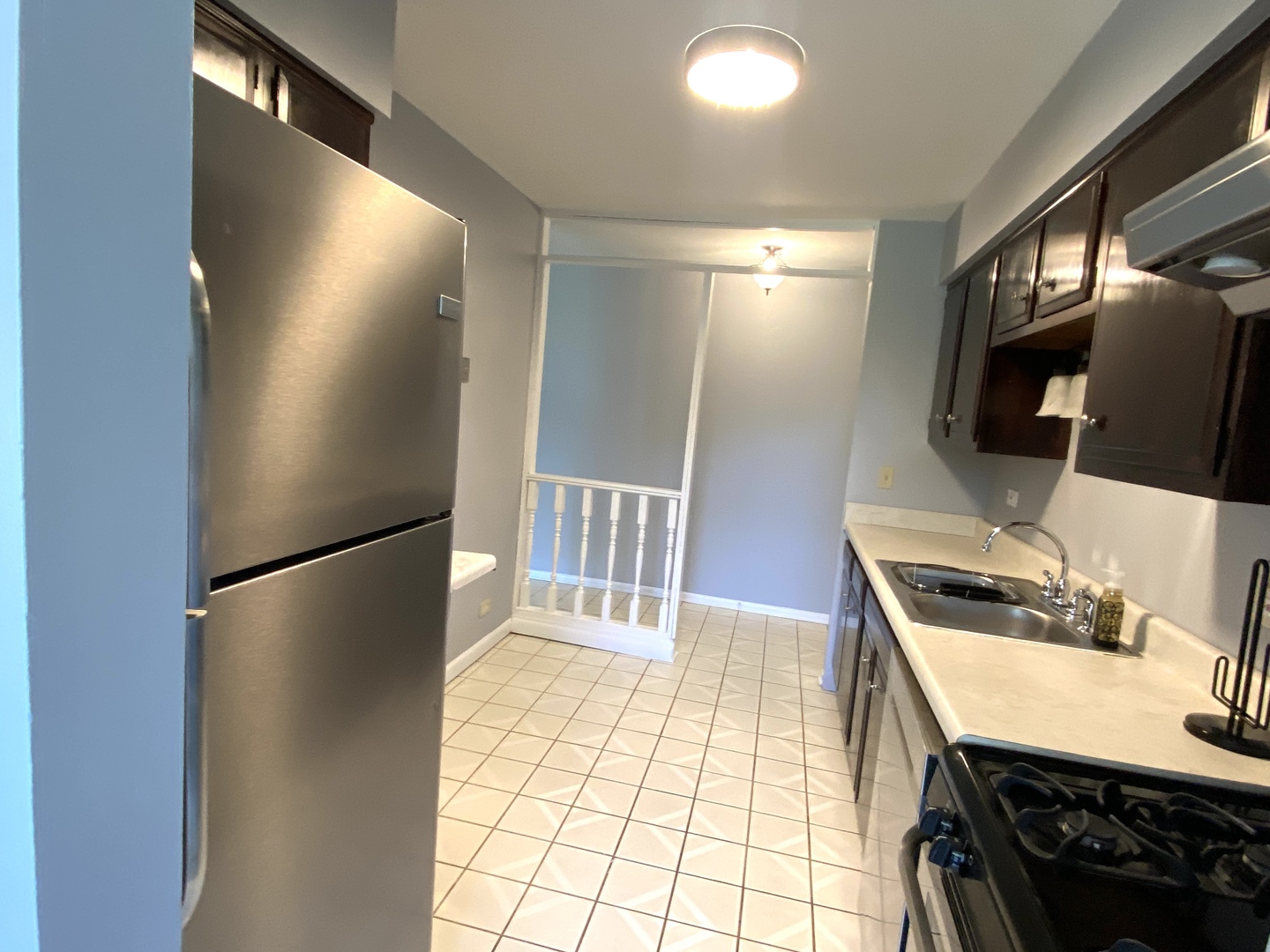3108 ROBERTS Drive #6, Woodridge, IL 60517