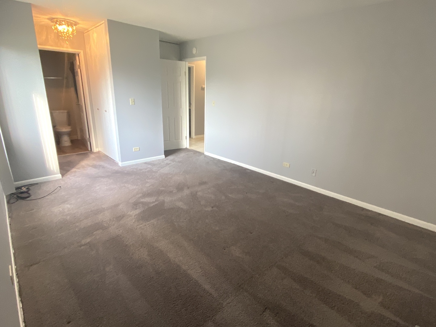 3108 ROBERTS Drive #6, Woodridge, IL 60517