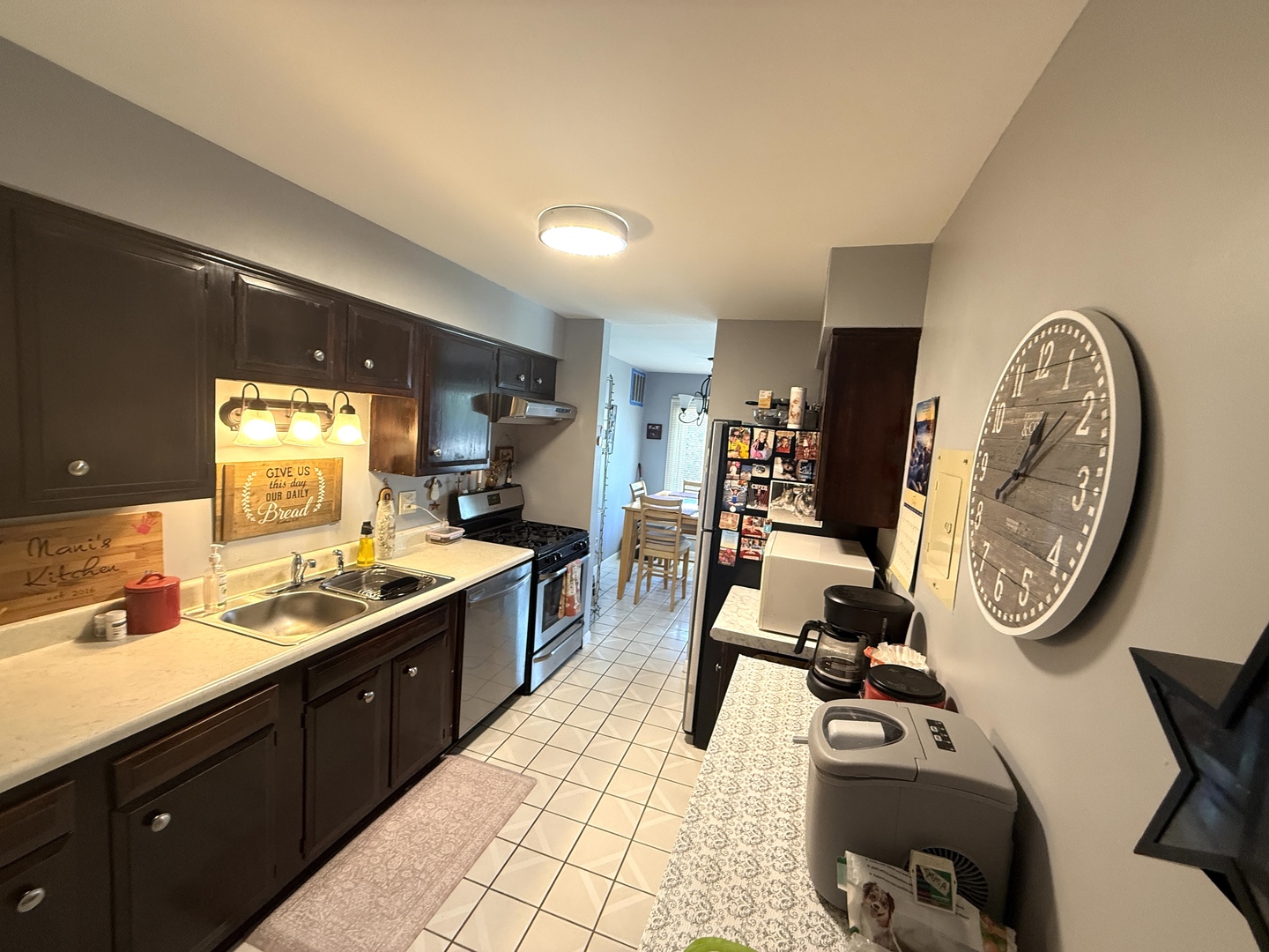 3108 ROBERTS Drive #6, Woodridge, IL 60517