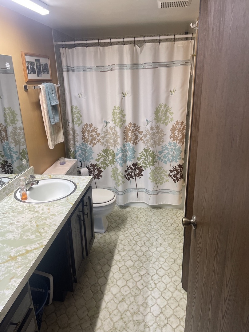 7530 W 111th Street #2B, Worth, IL 60482
