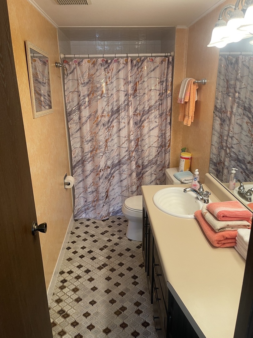 7530 W 111th Street #2B, Worth, IL 60482
