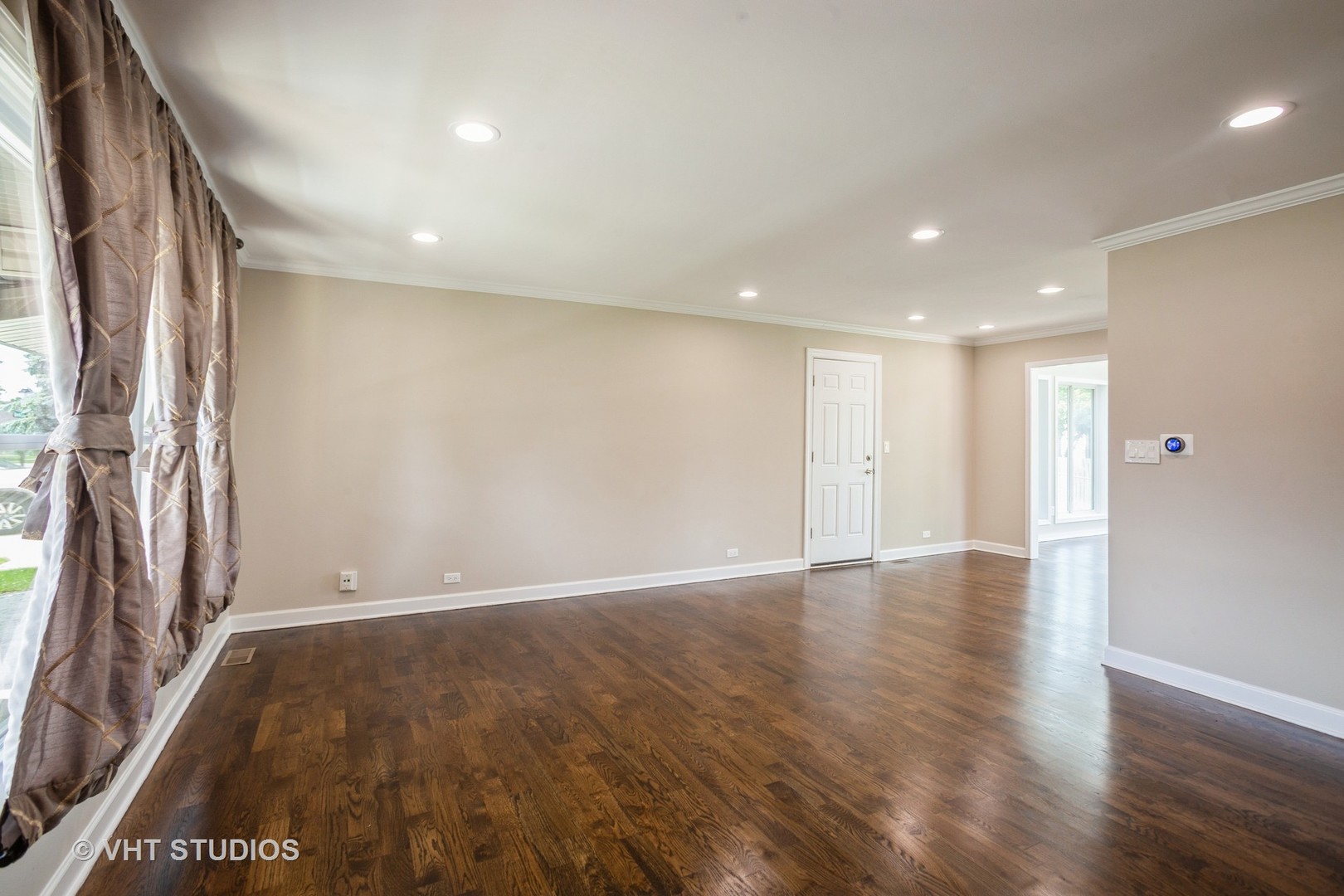 284 Banbury Avenue, Elk Grove Village, IL 60007