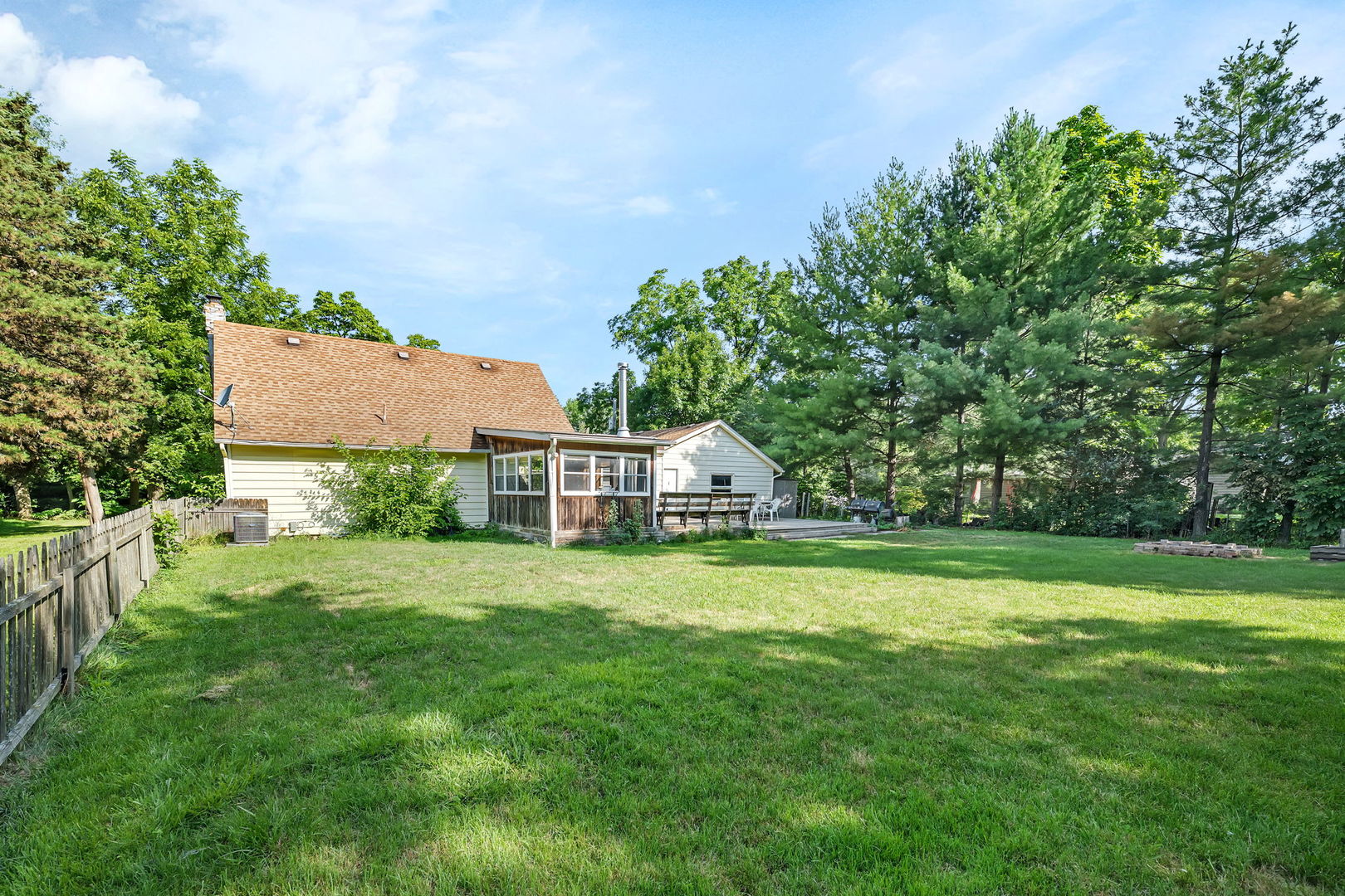 1819 Il Route 176, Crystal Lake, IL 60014